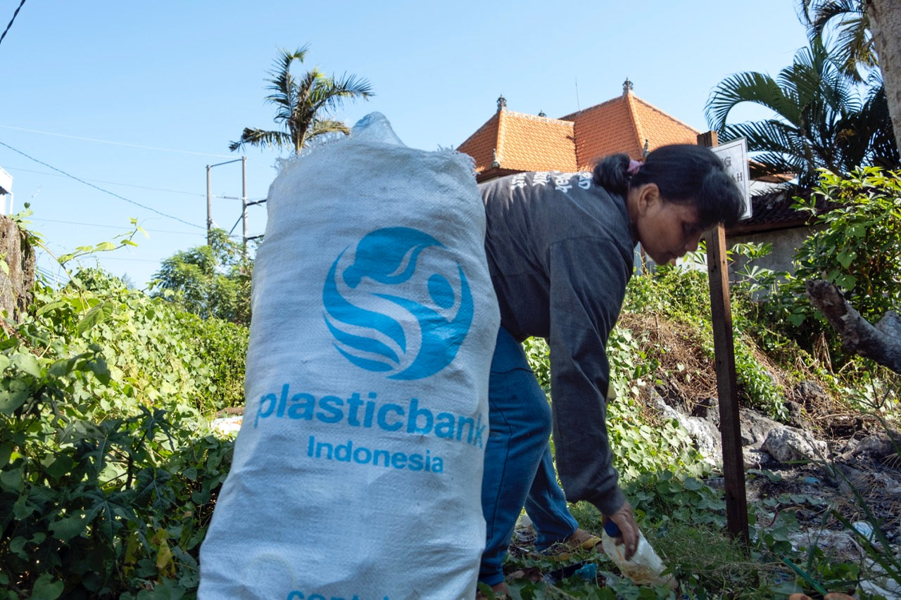Remove 25 ocean bound plastic bottles
