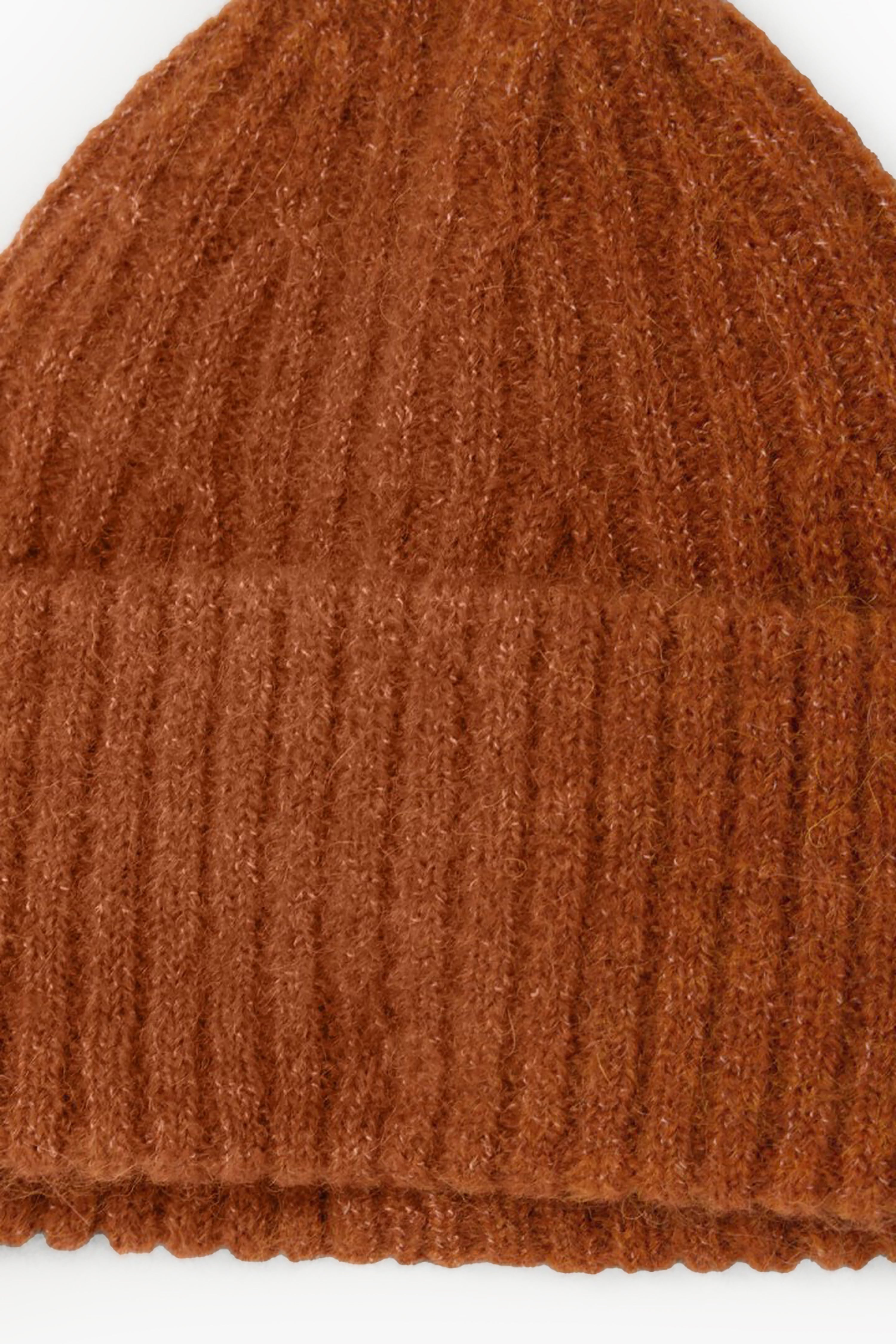 East Beanie - Squirrel Melange