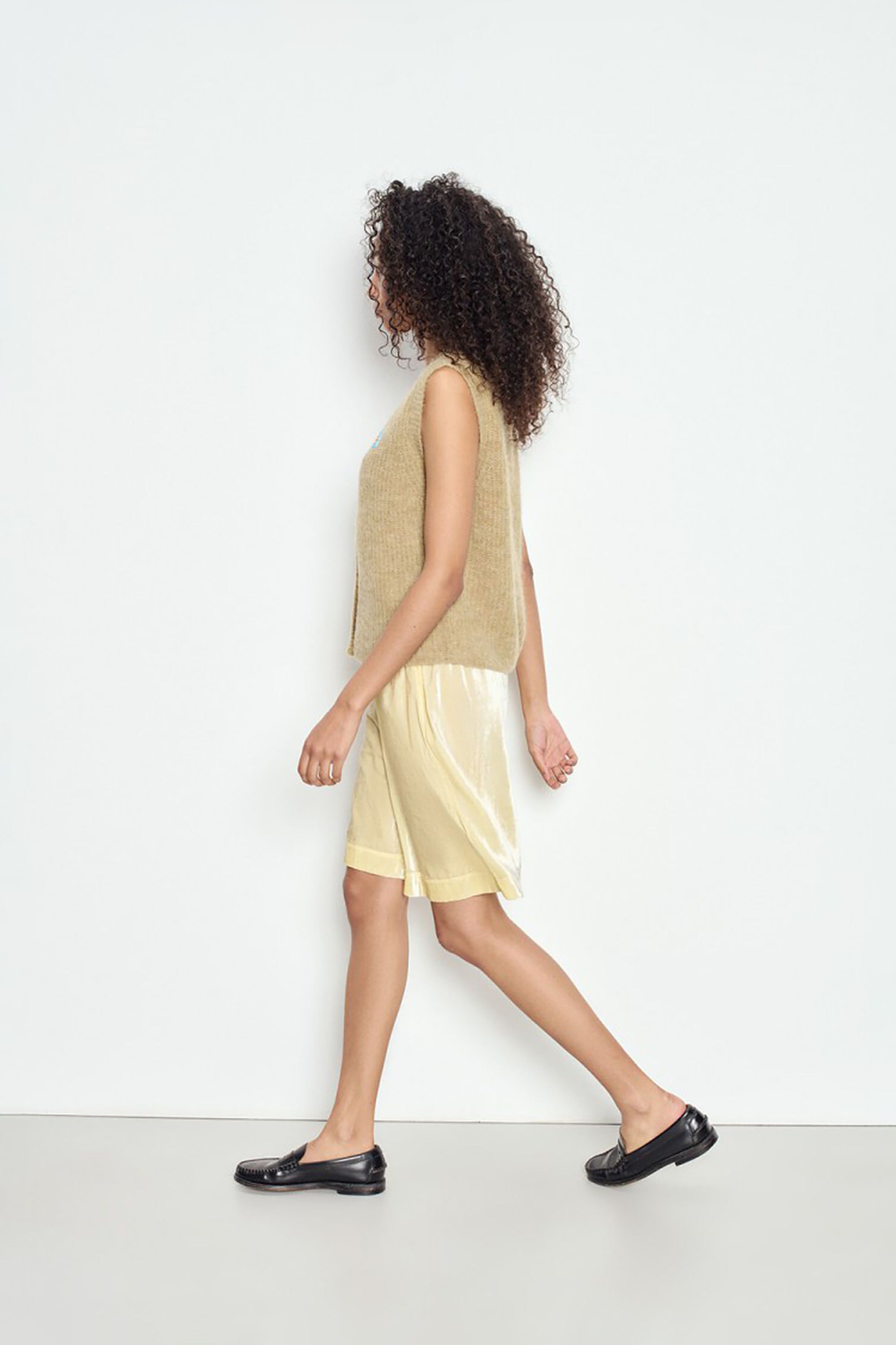 East Sleeveless Cardigan - Sand Melange