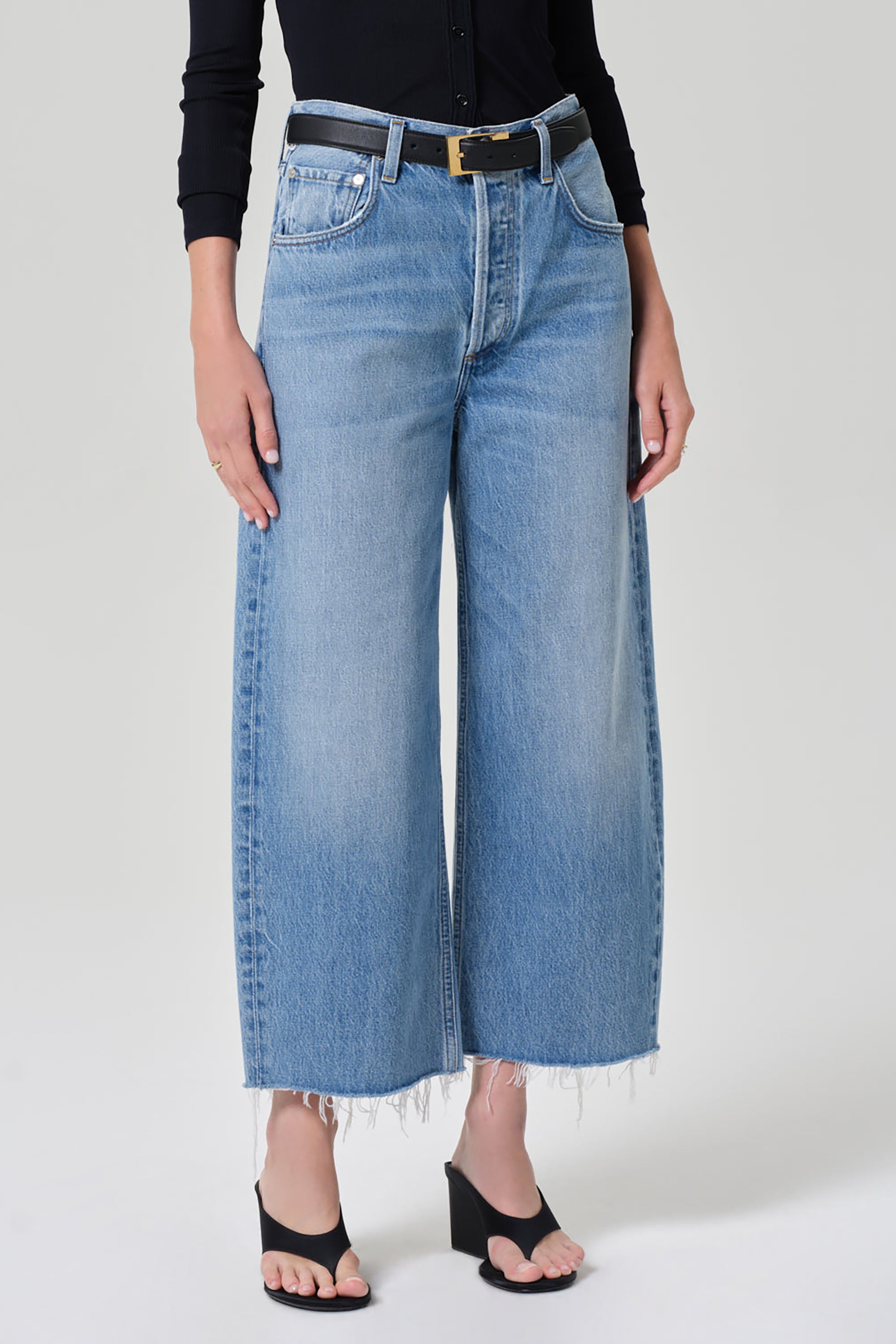 Ayla Raw Hem Crop Jeans - Honour