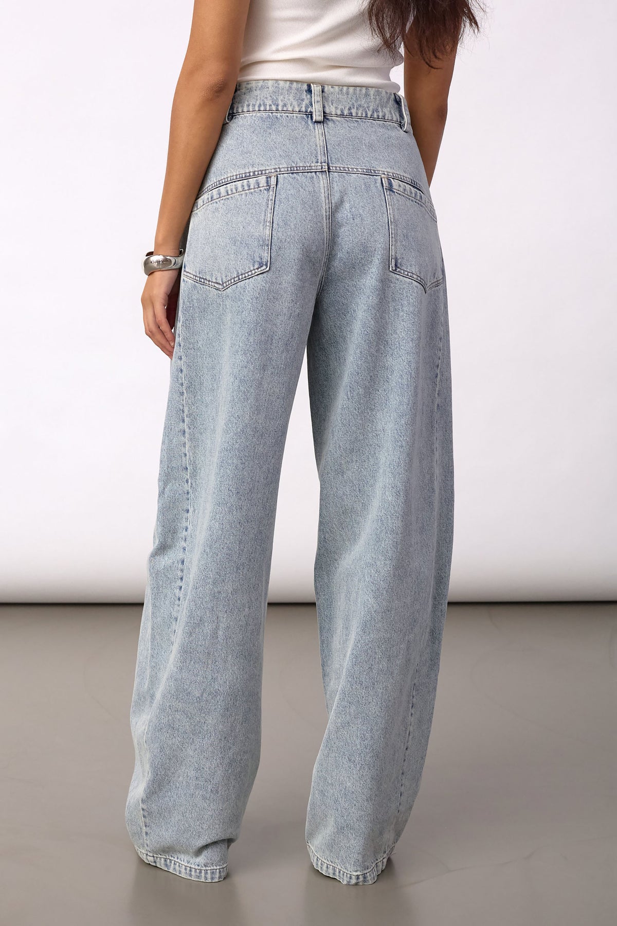 Jackson Barrel Jeans - Bleach Denim