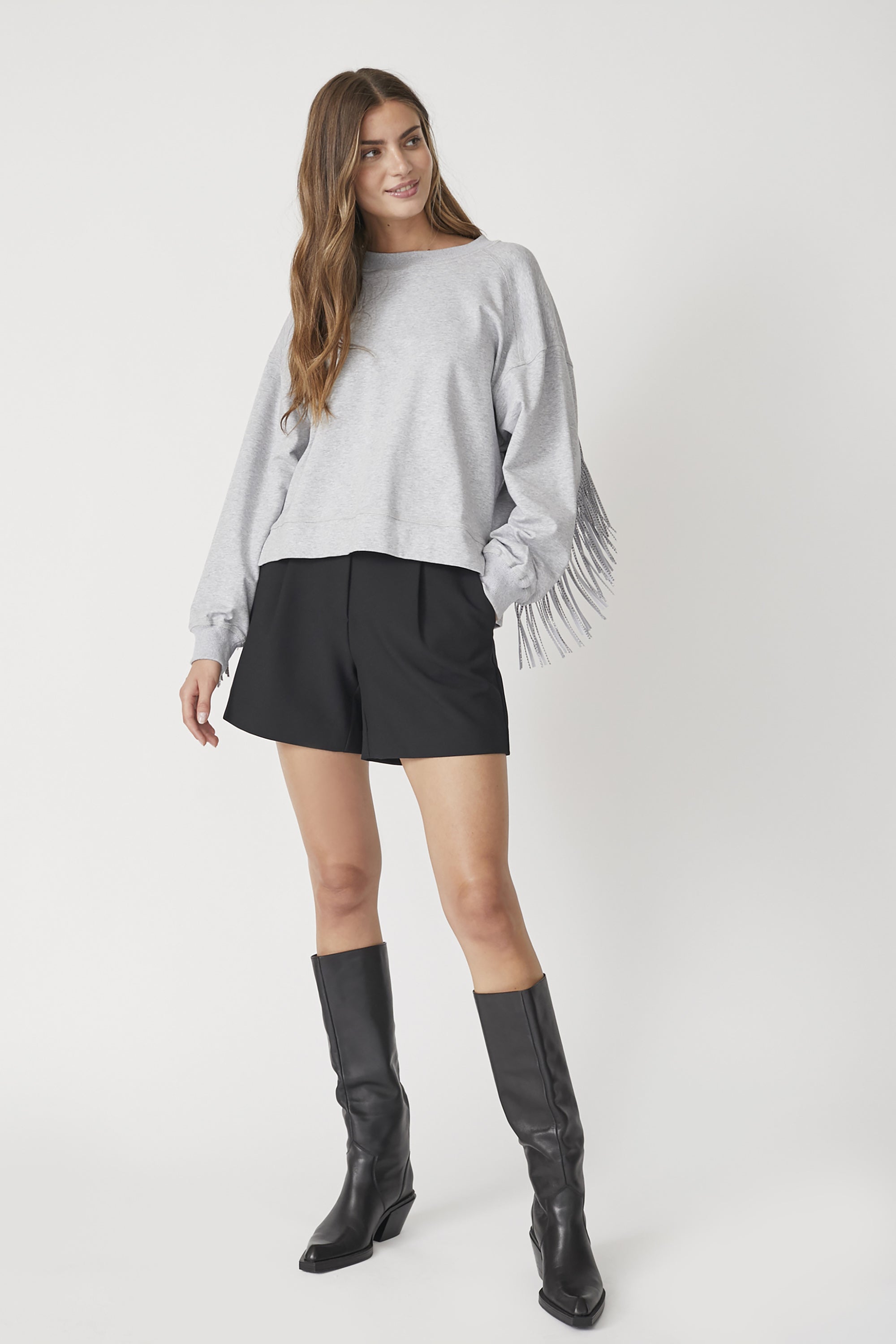 Vola Crop Pleat Shorts - Black