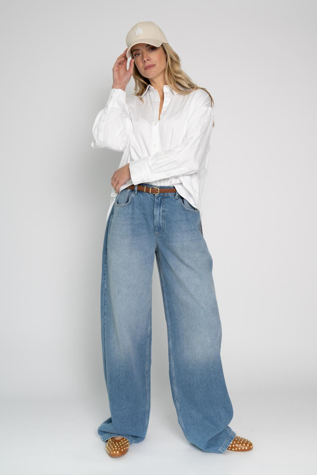 Arienne Button Back - White - RUM Amsterdam