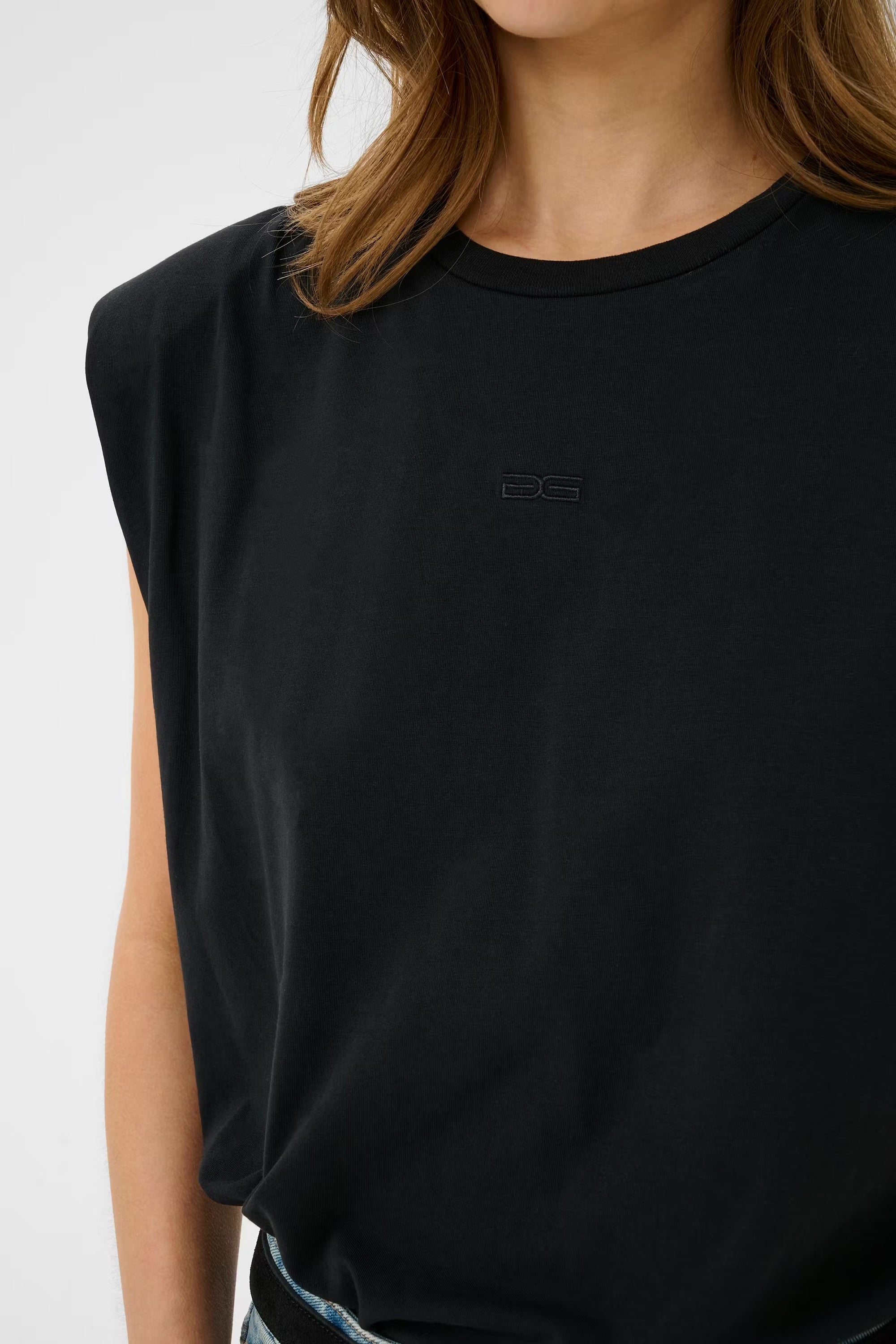 Kathrin Muscle Tee - Black