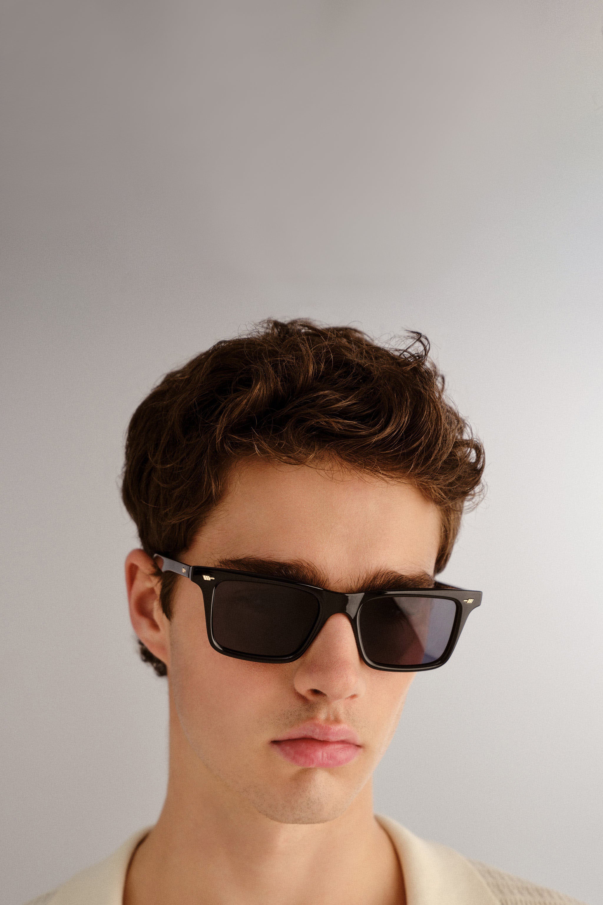 Broski Sunglasses - Black // Le Sustain