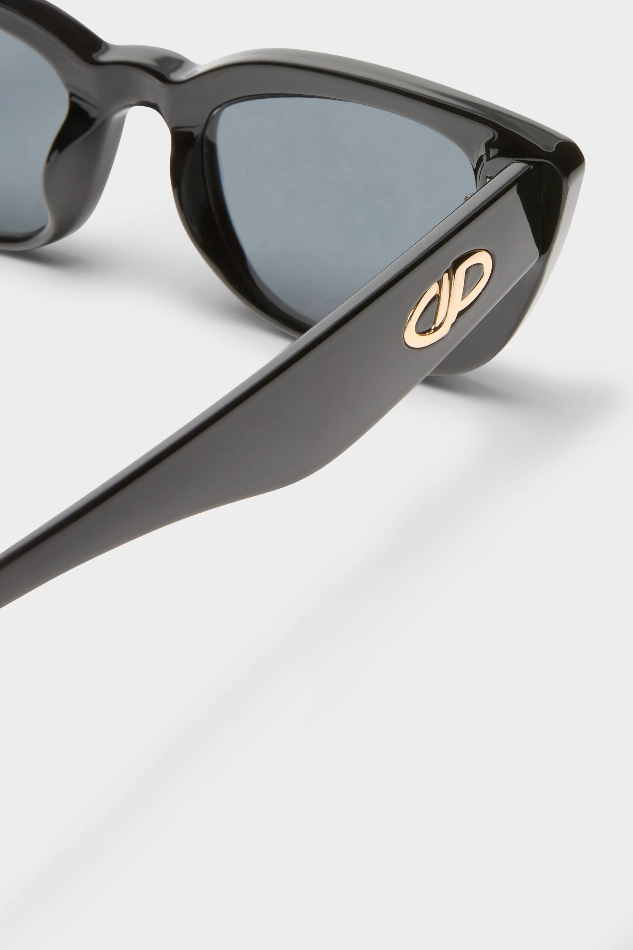 Dream Lover Sunglasses - Black - RUM Amsterdam