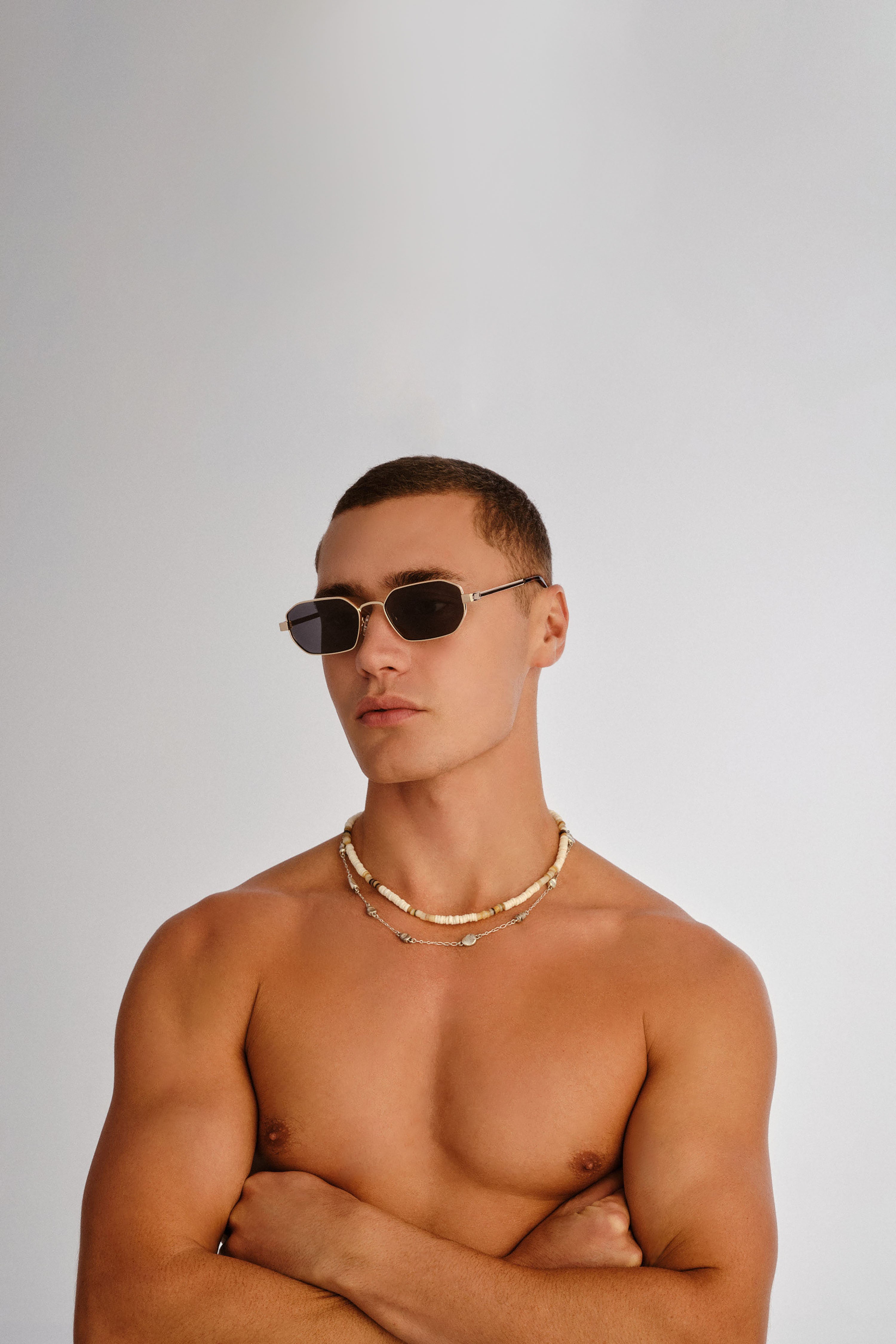 Mythic Sunglasses - Gold *Polarized* // Le Sustain