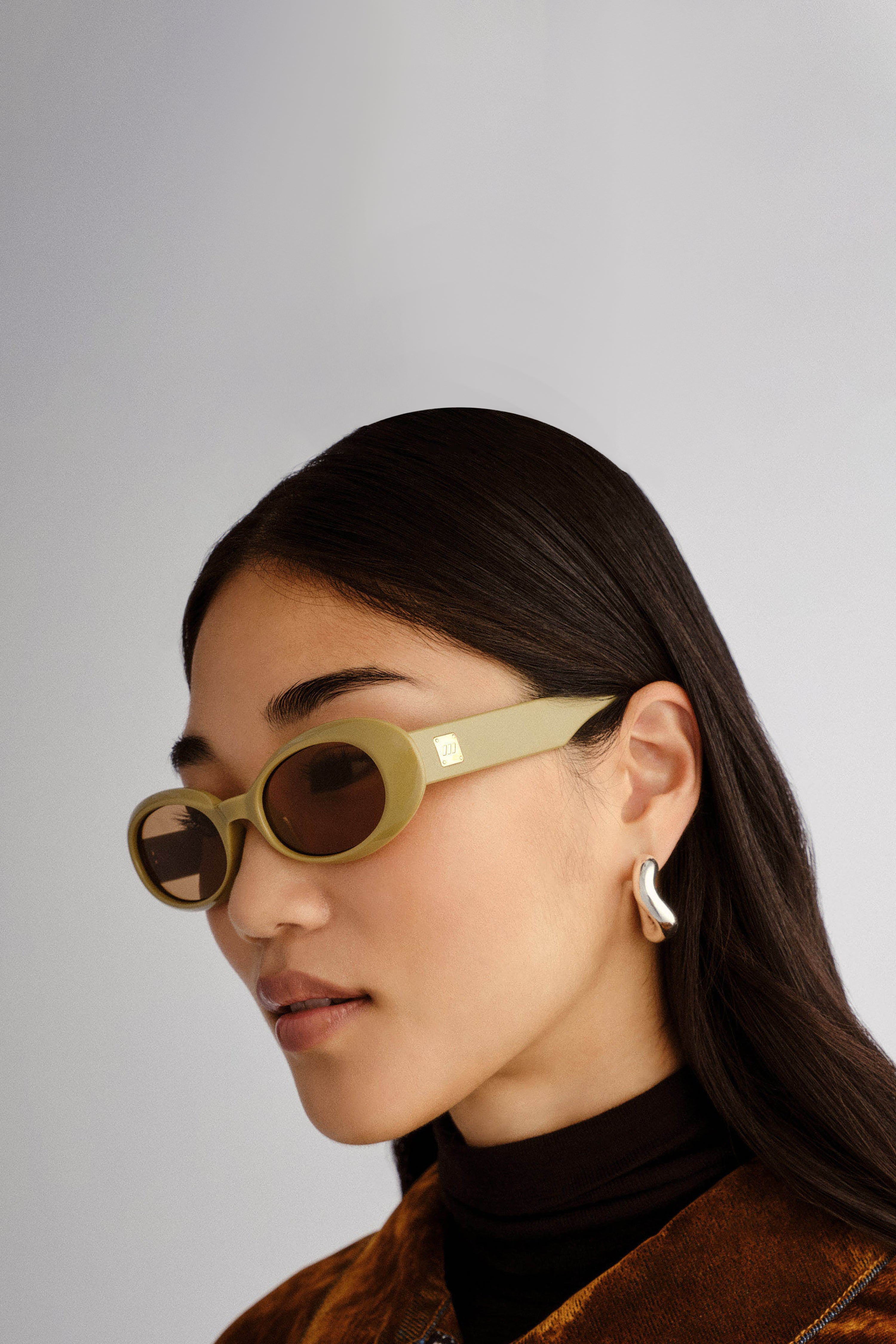 Work It! Sunglasses - Biscotti
