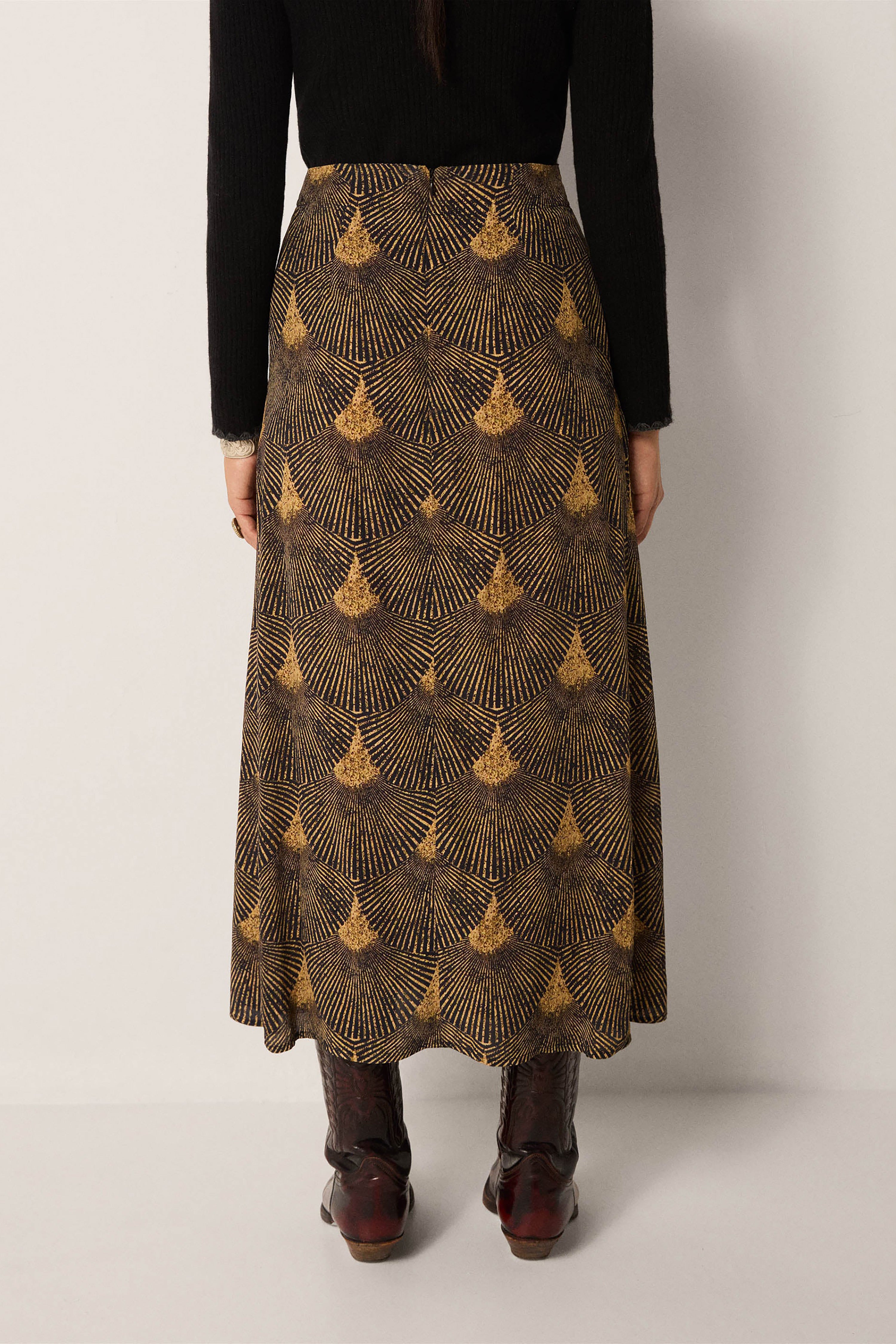 Peacock Lala Skirt - Avocado