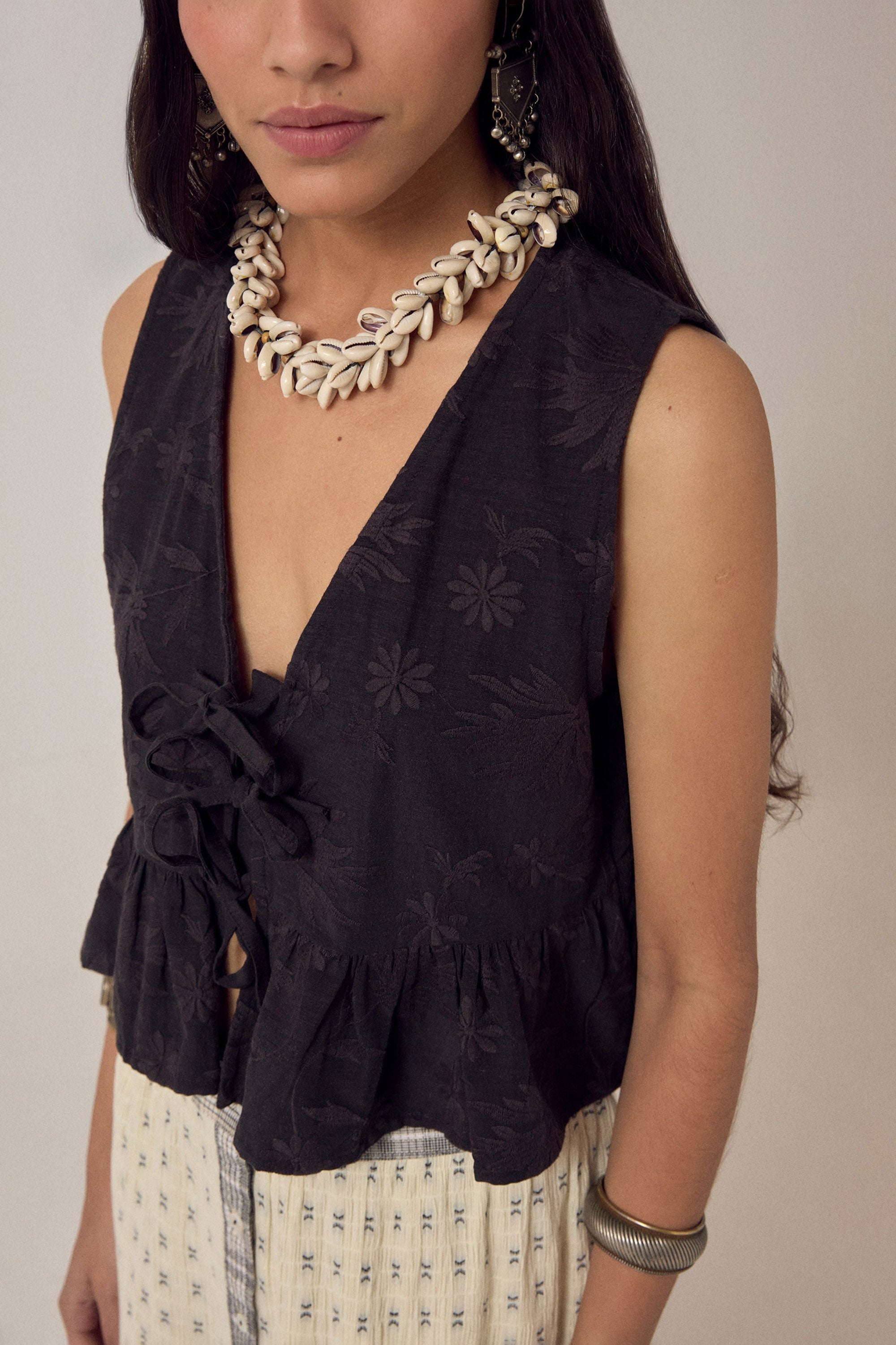 Zhou Vest - The Mandarin Onyx