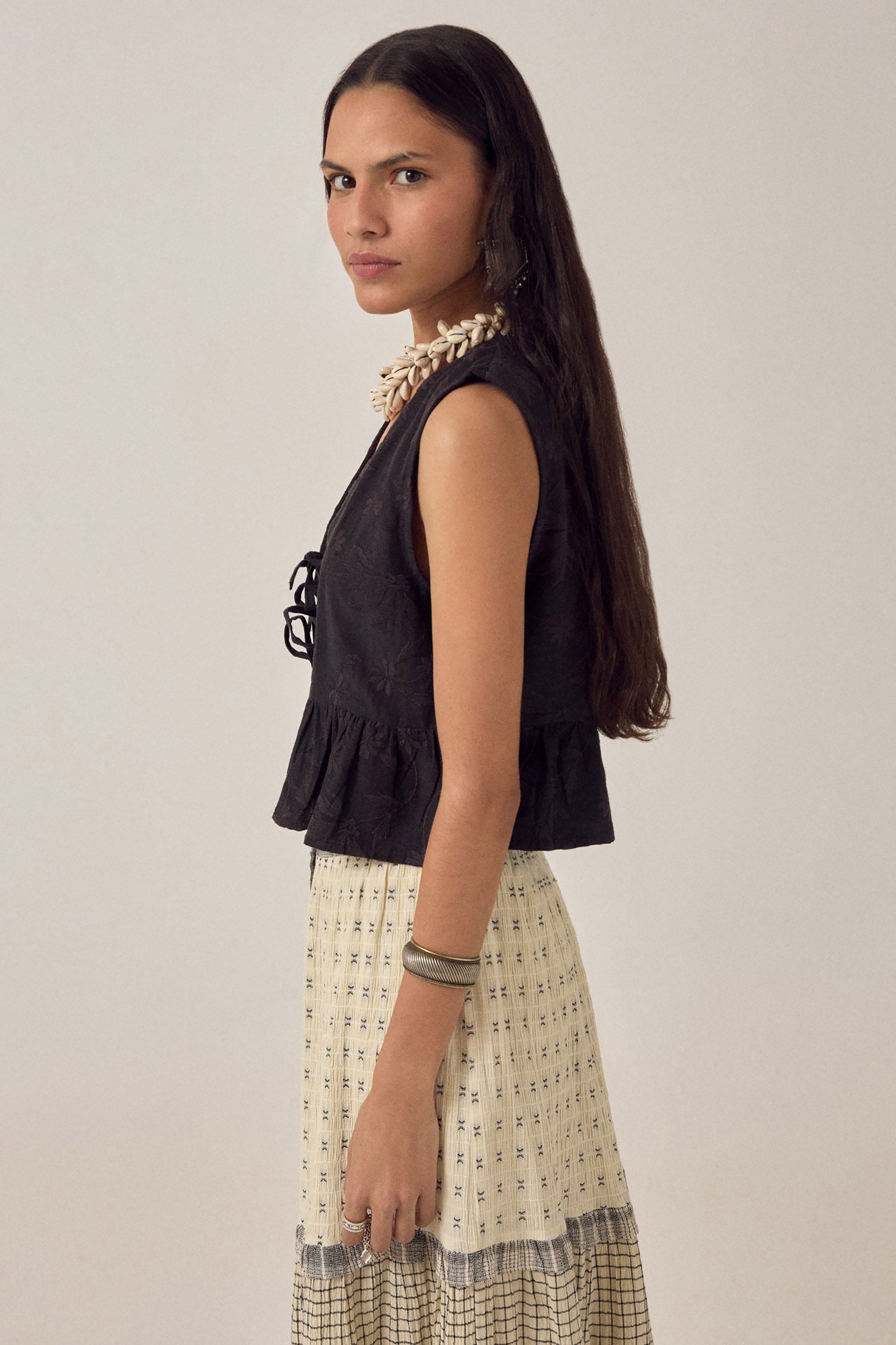 Zhou Vest - The Mandarin Onyx