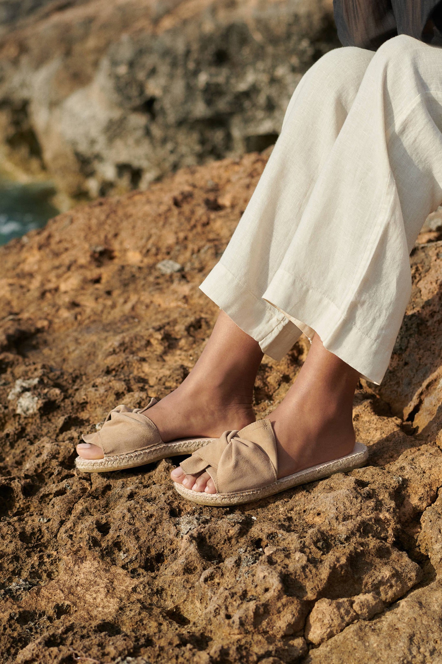 Sandals with Knot - Vintage Taupe