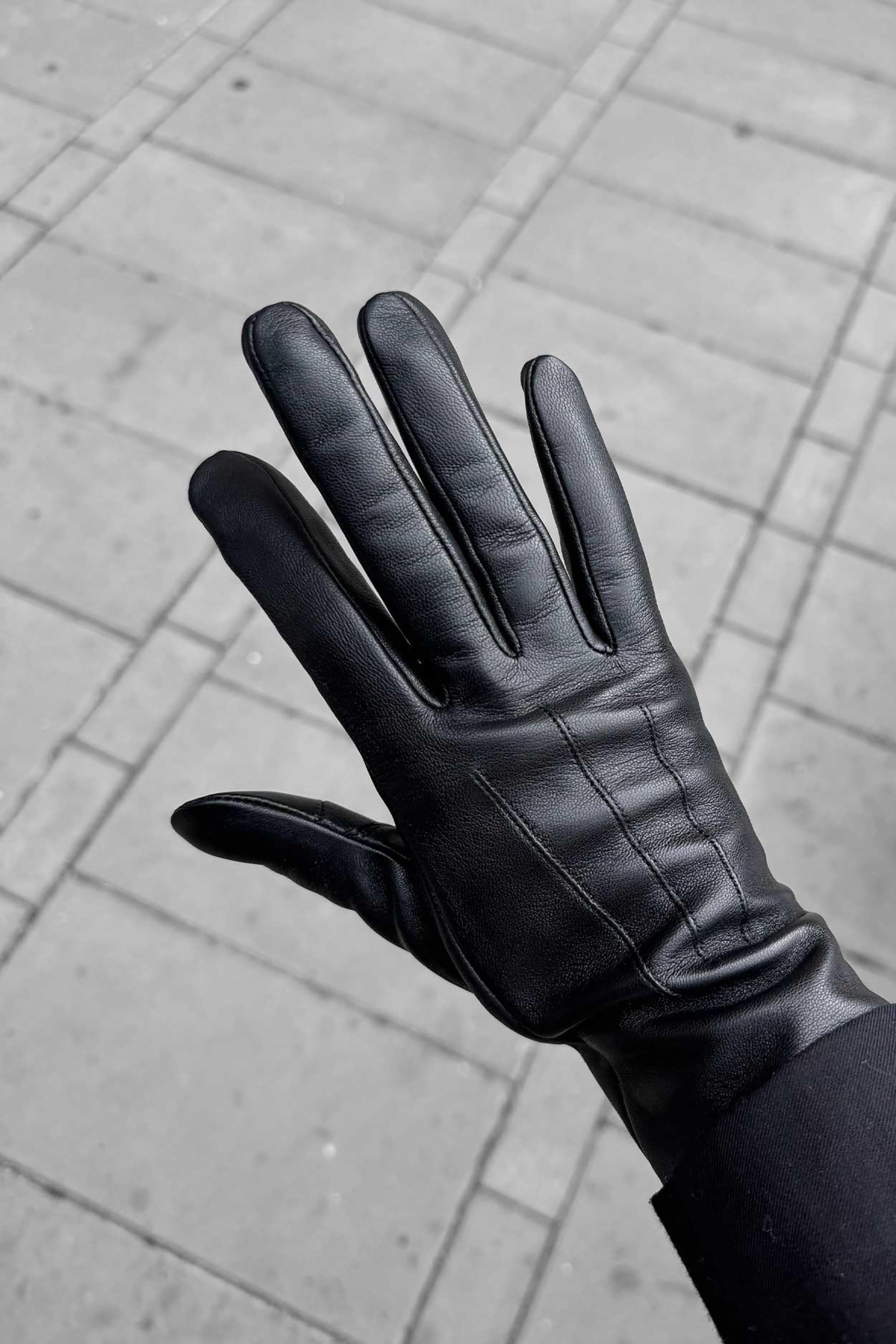 Carianna Glove - Black