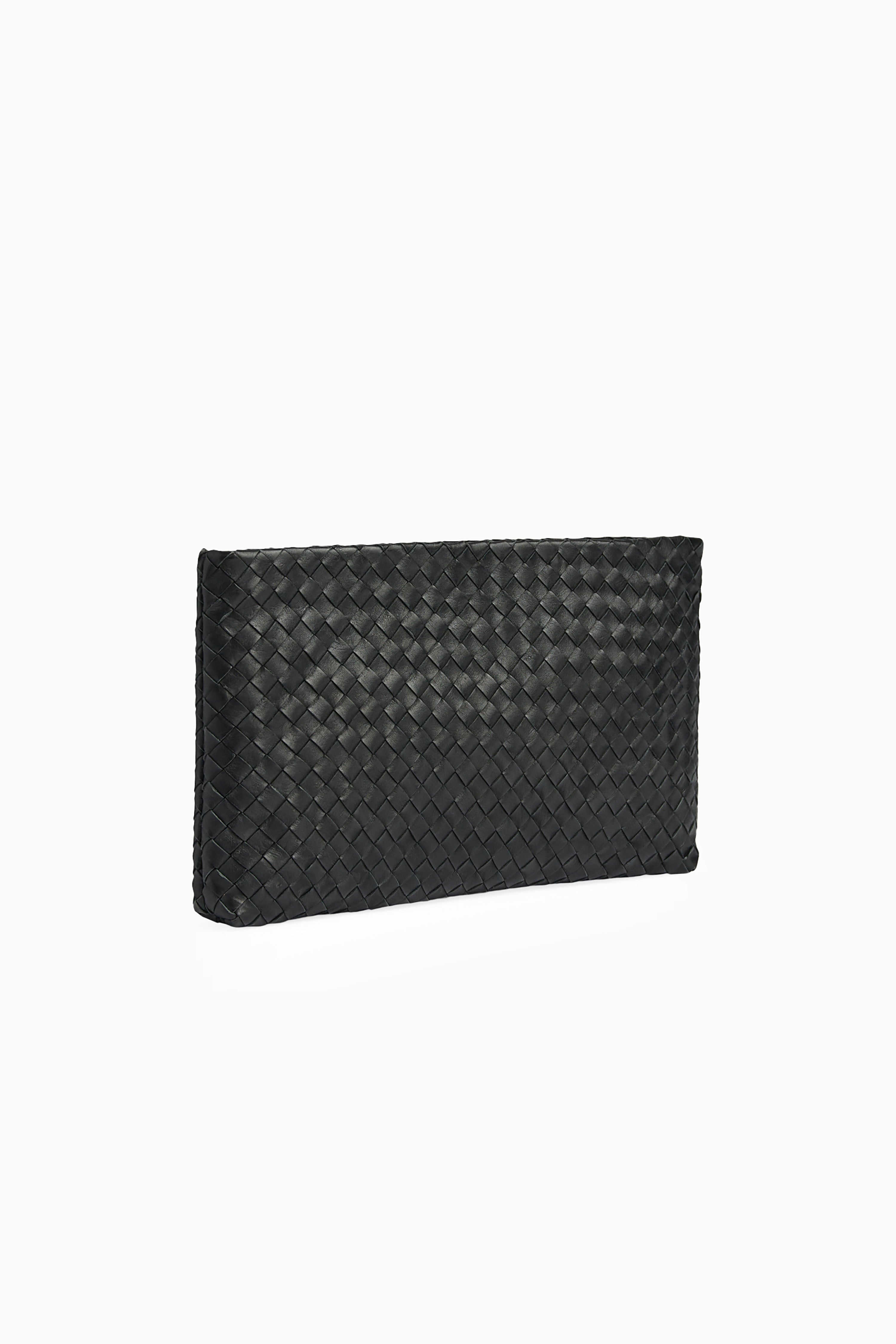 Ila Clutch - Weave Black