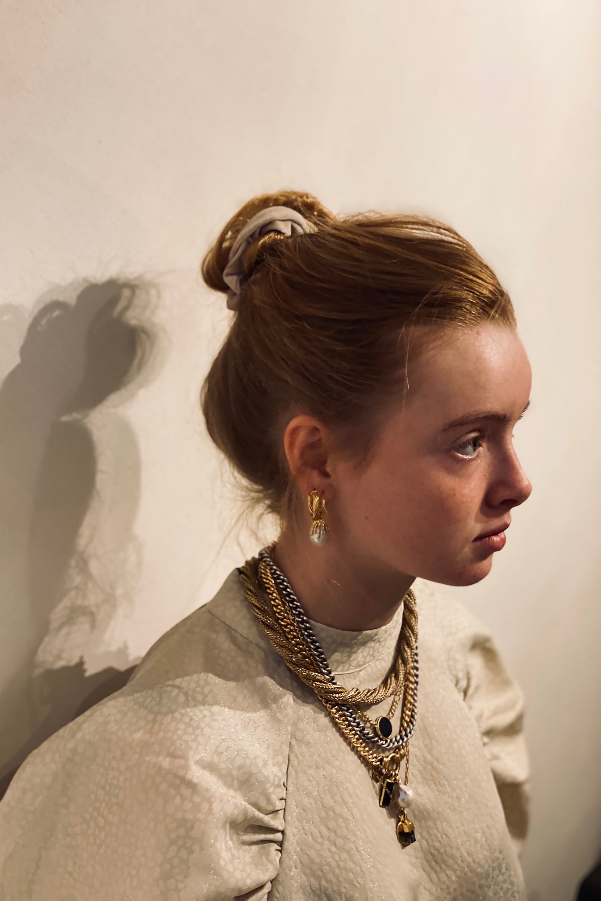 Dormir Earrings - Gold w/ Pearl