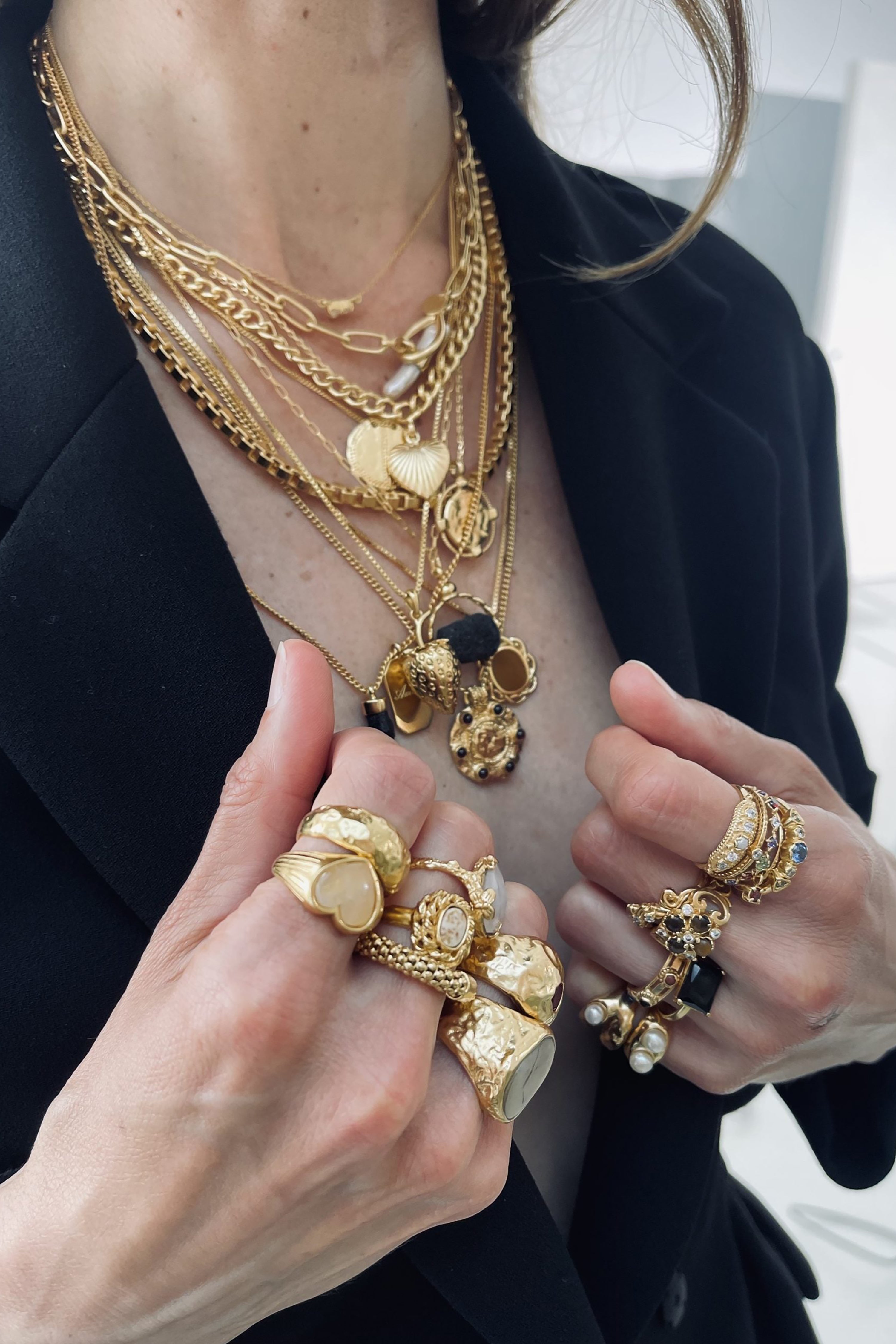Julietta Ring - Gold with Gemstones