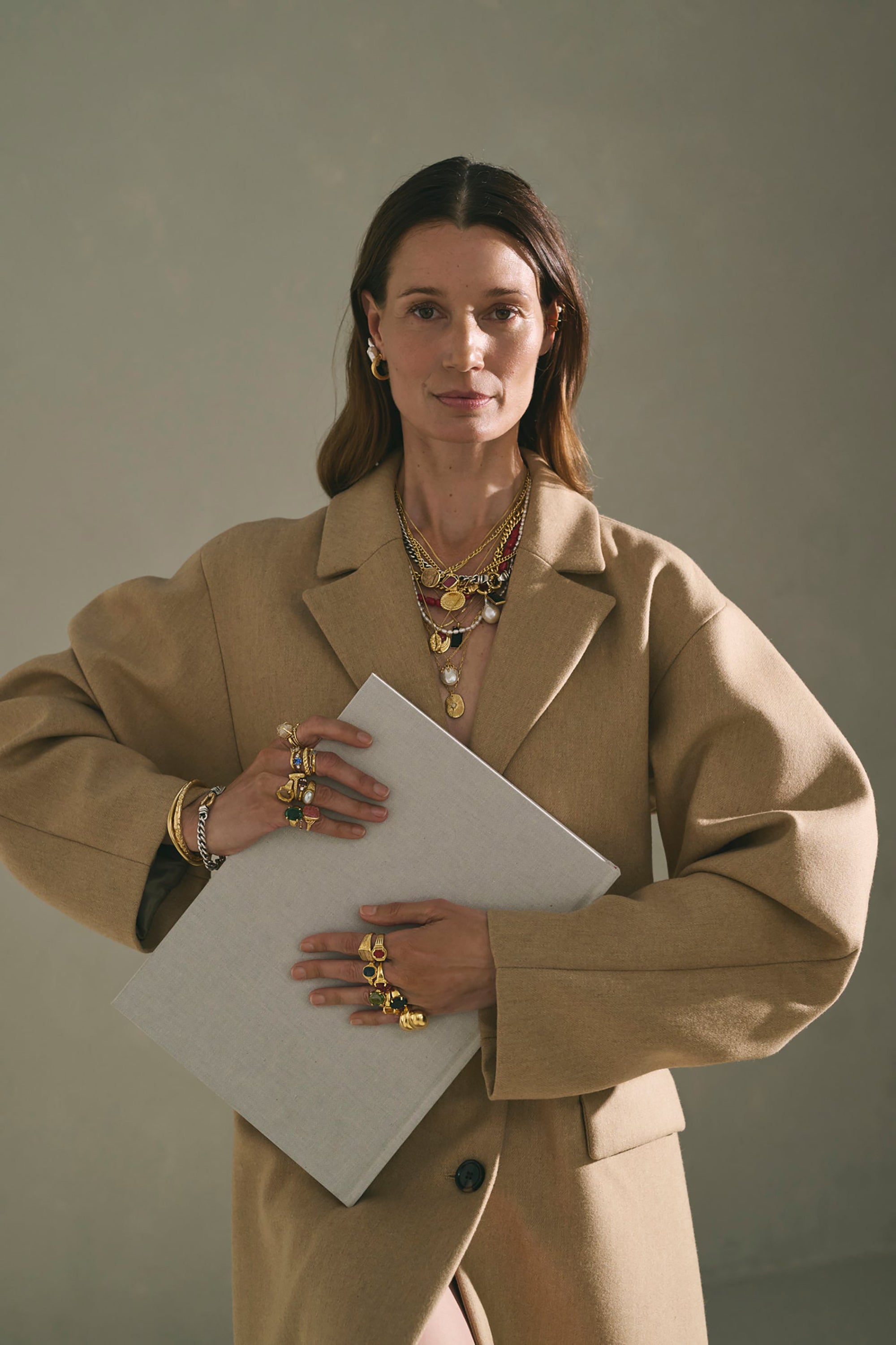 Neutres Necklace - Gold w/ Red Coral