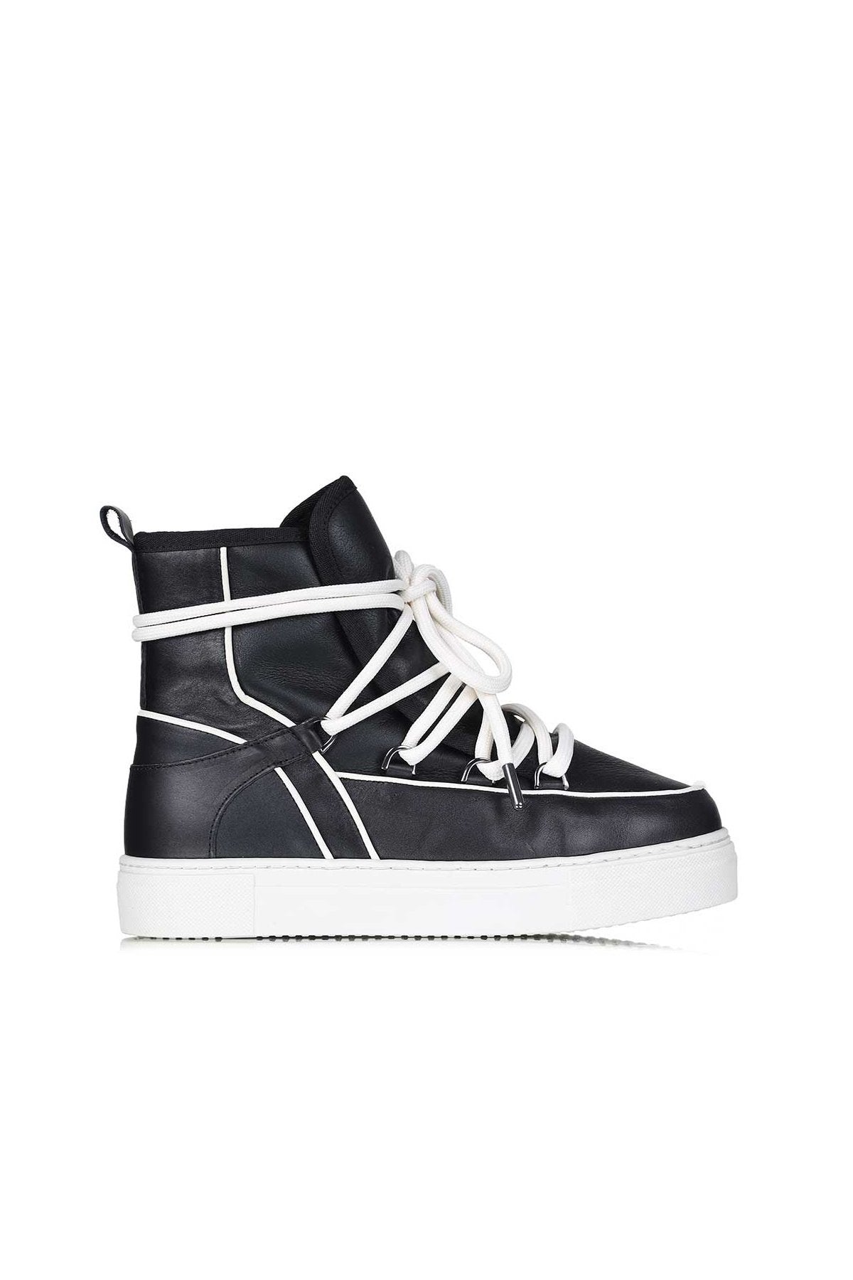 Mouton Sneaker Napa - Black/White Trim
