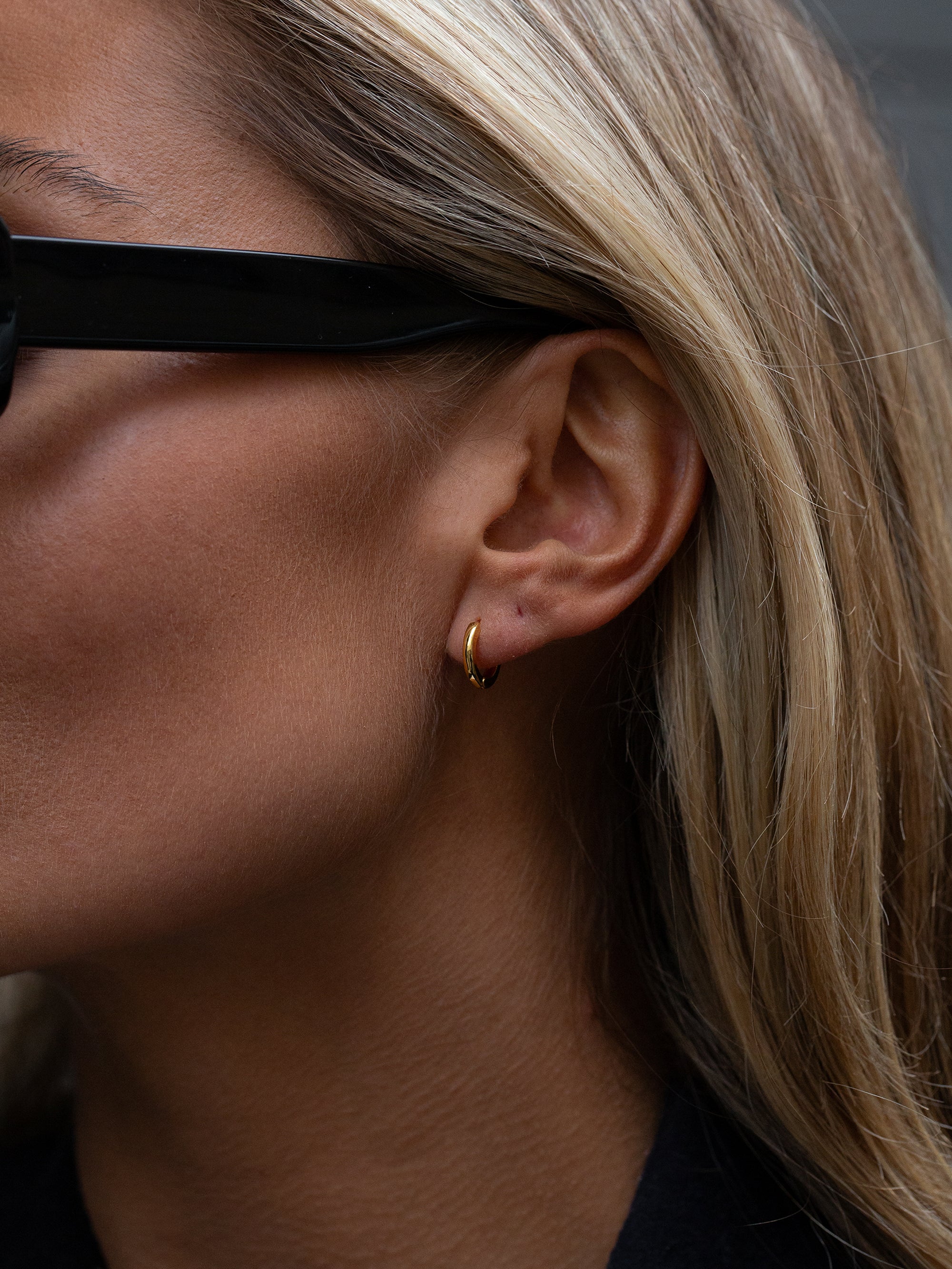 Basic Huggies - Gold (10 mm)