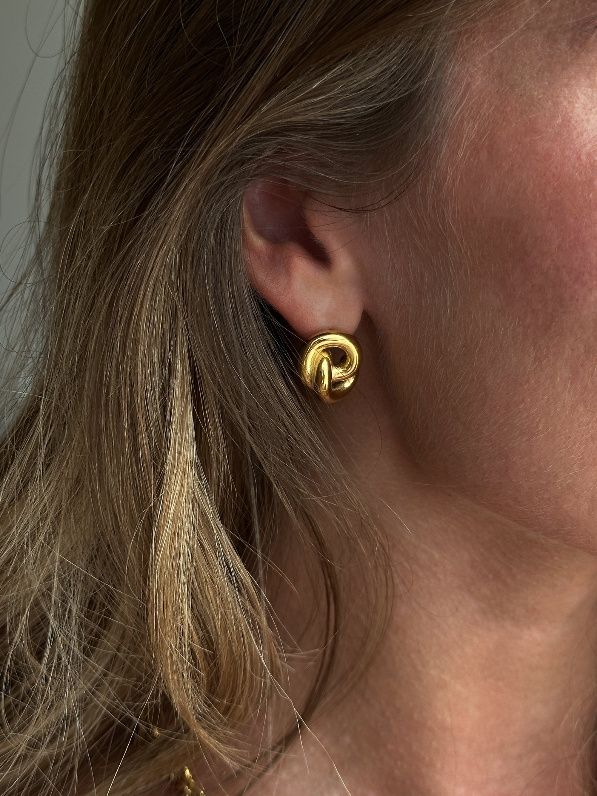 Knot Earrings - Gold