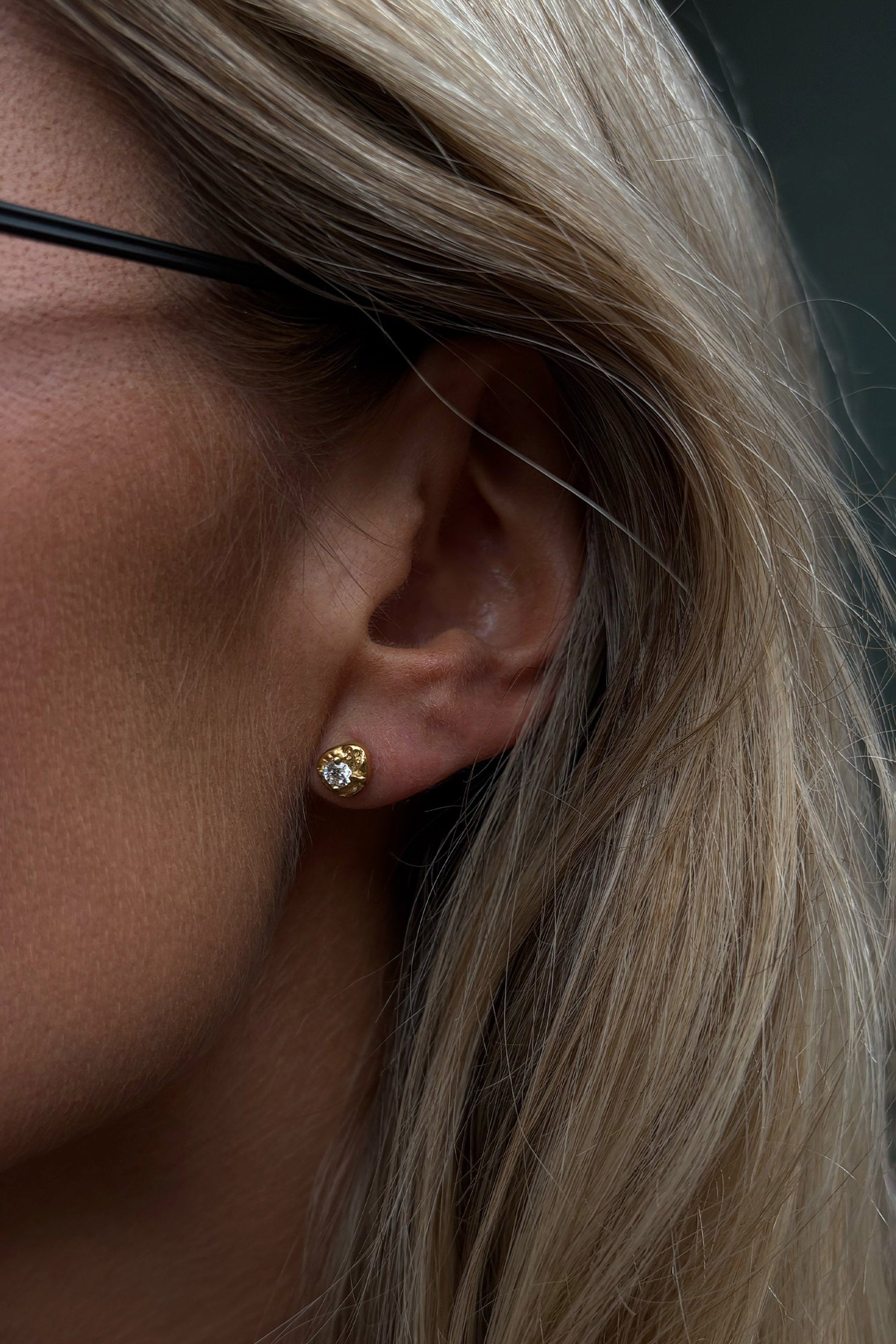 Le Petite Studs - Gold