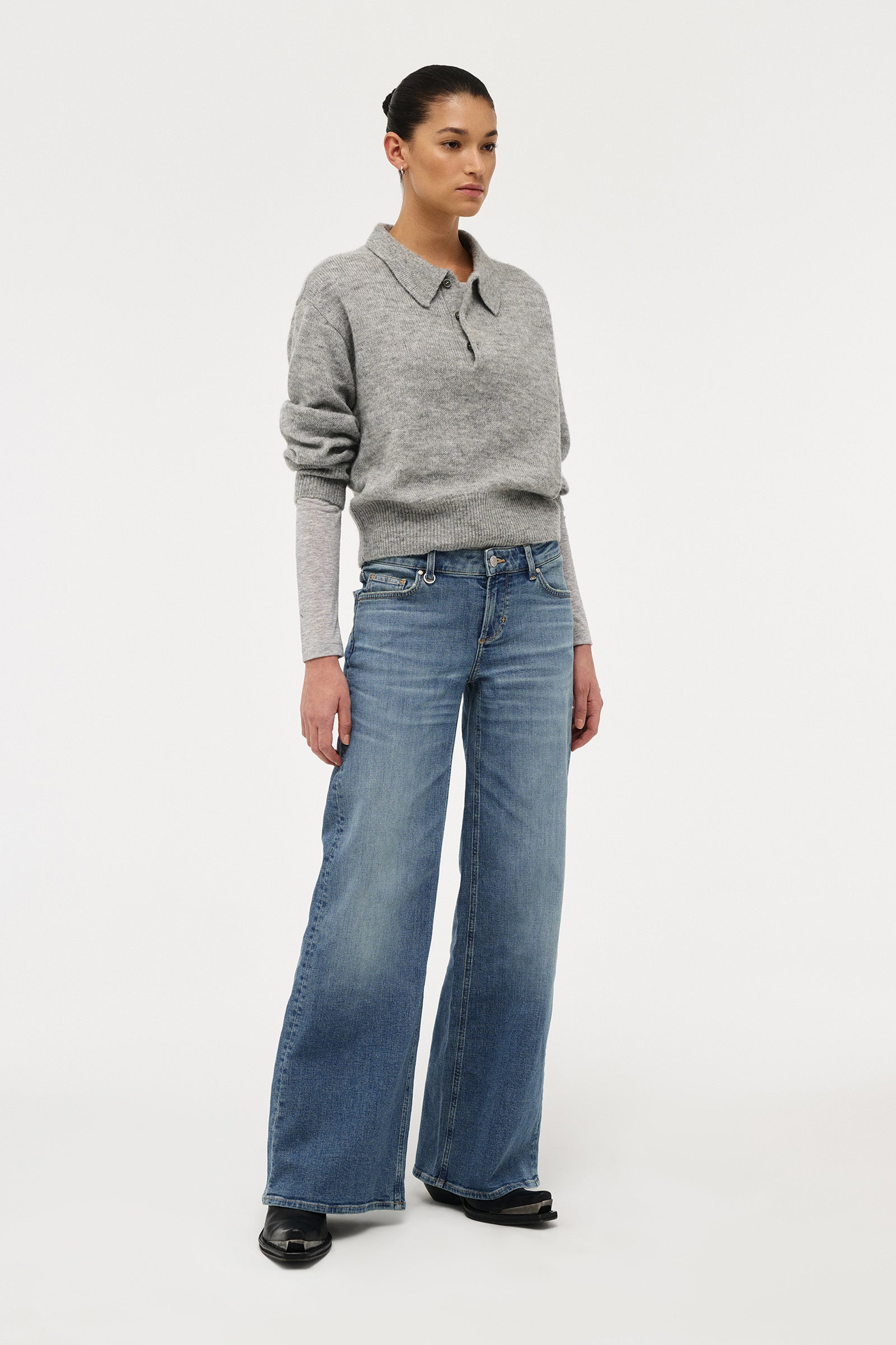 Eva Wide Jeans - View