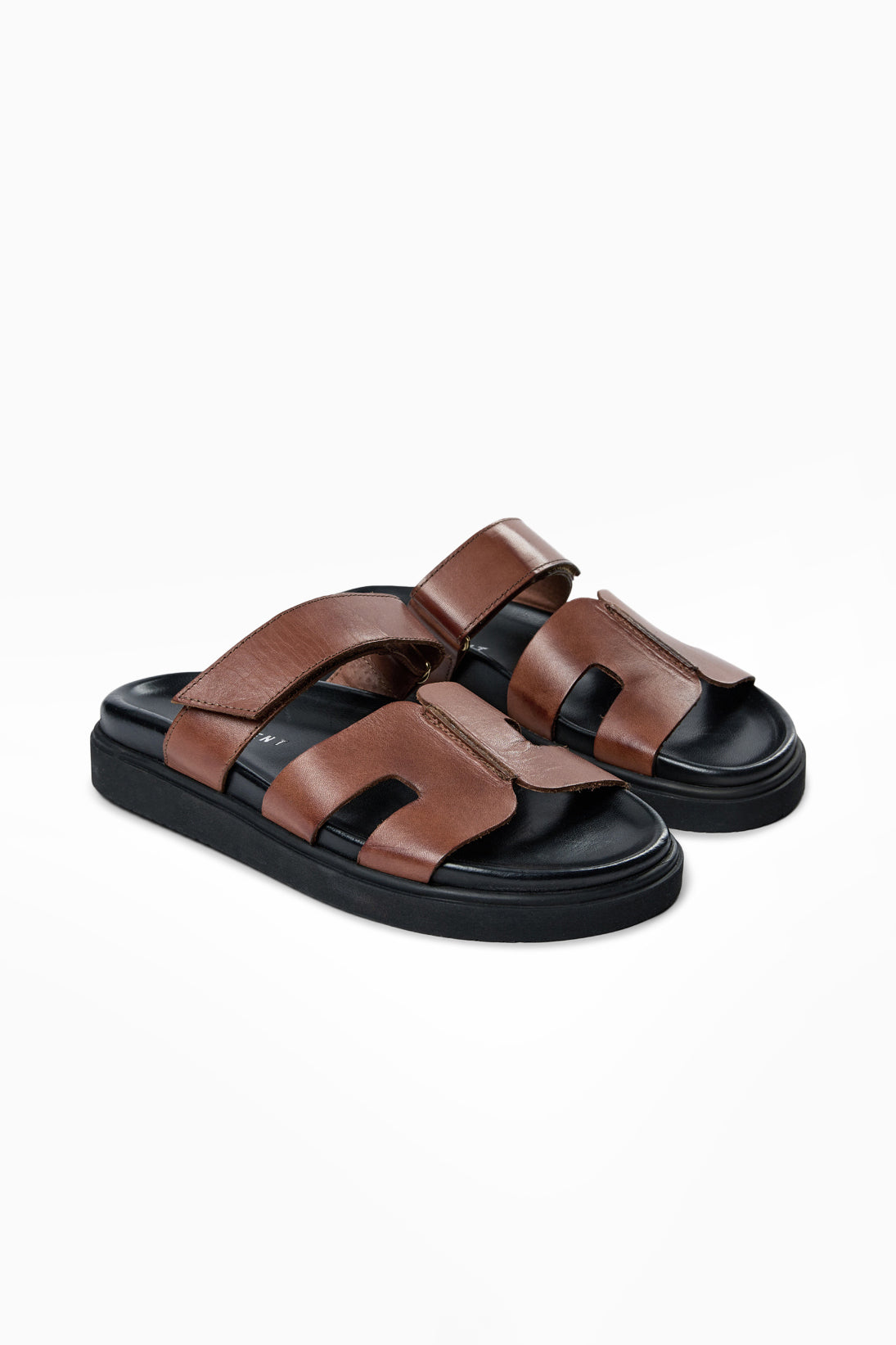 Maru Sandals - Black/Tan