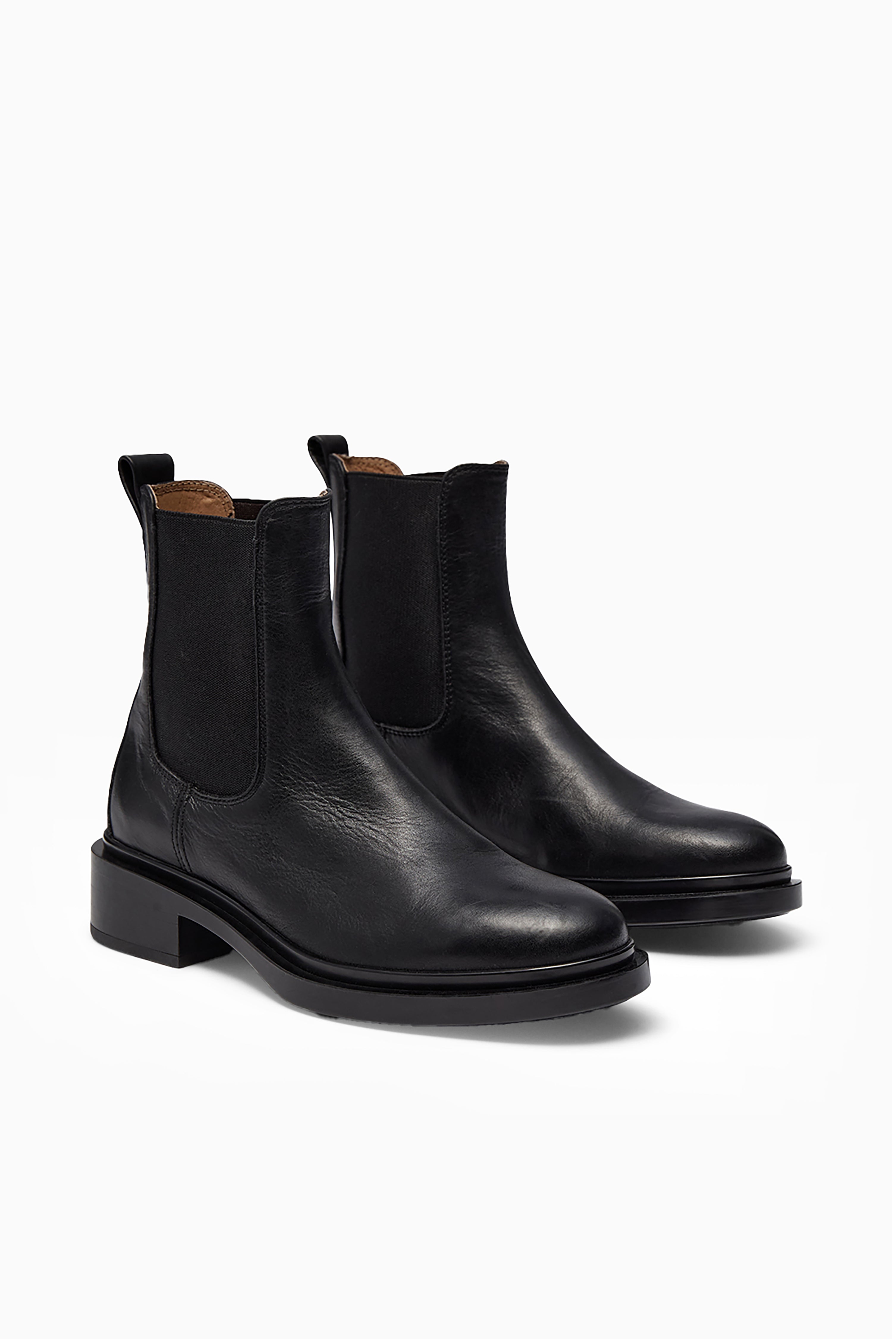 Naya Boots - Black