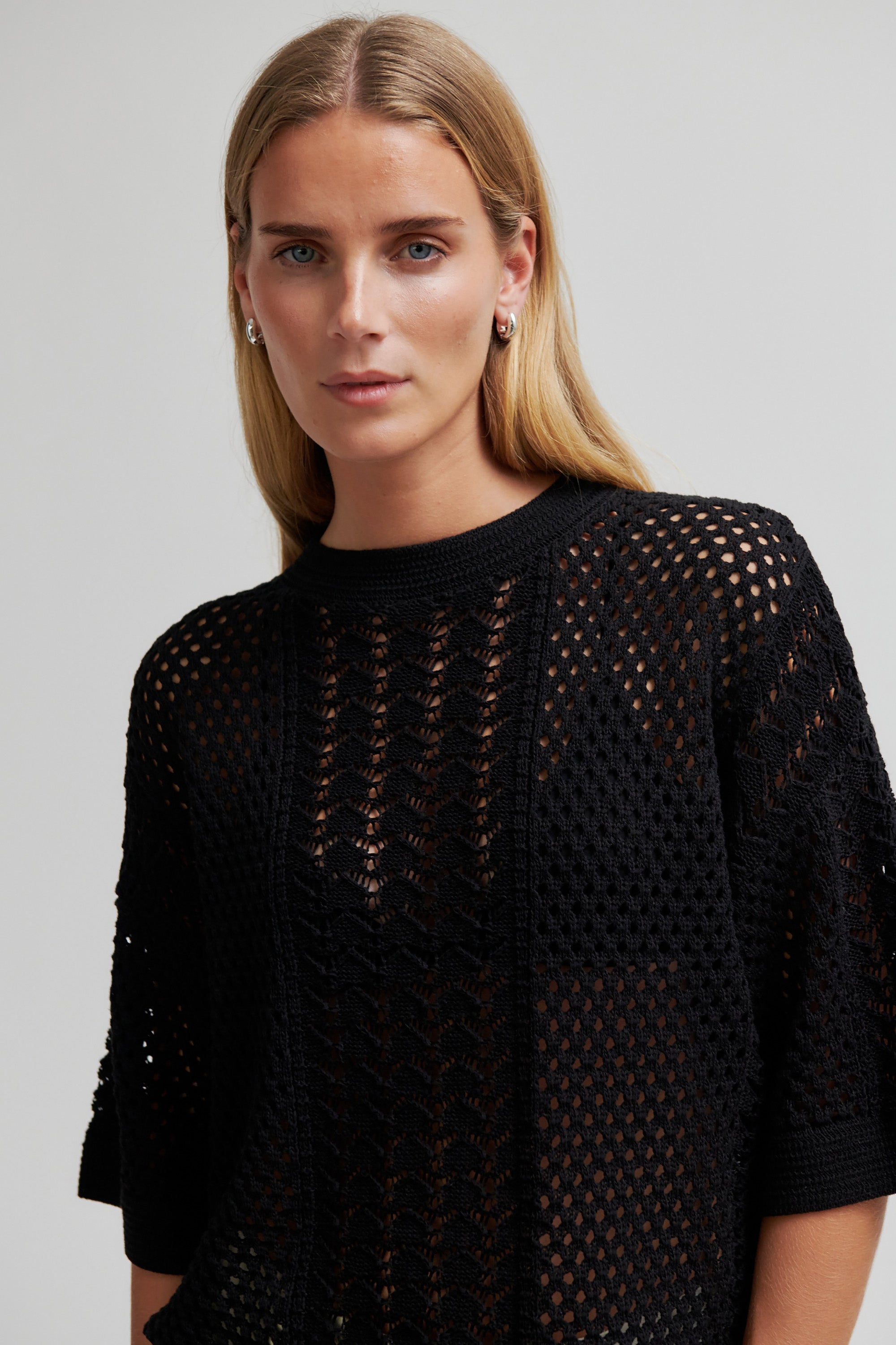 Deya Knit O-Neck - Black