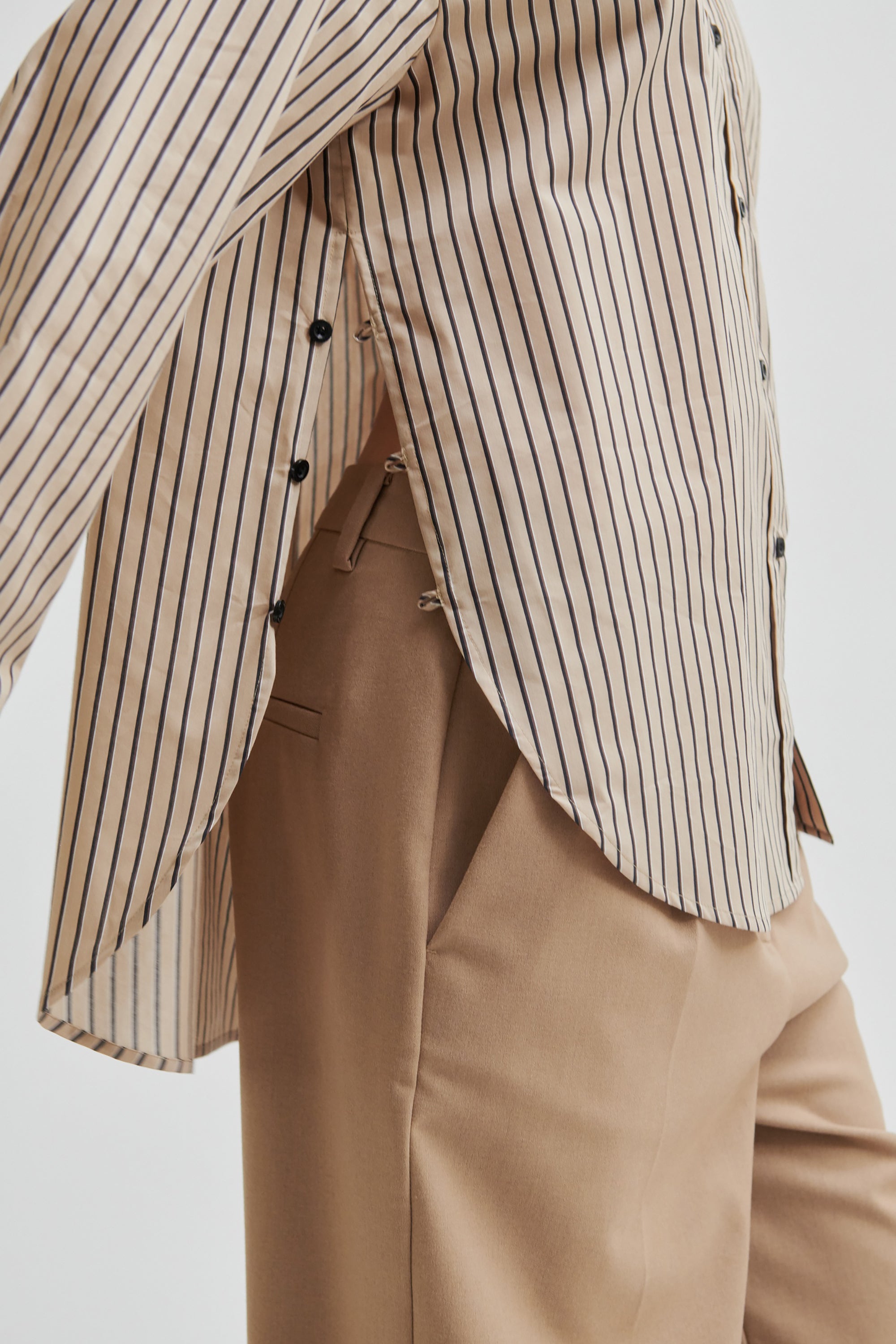 Serina Shirt - Camel