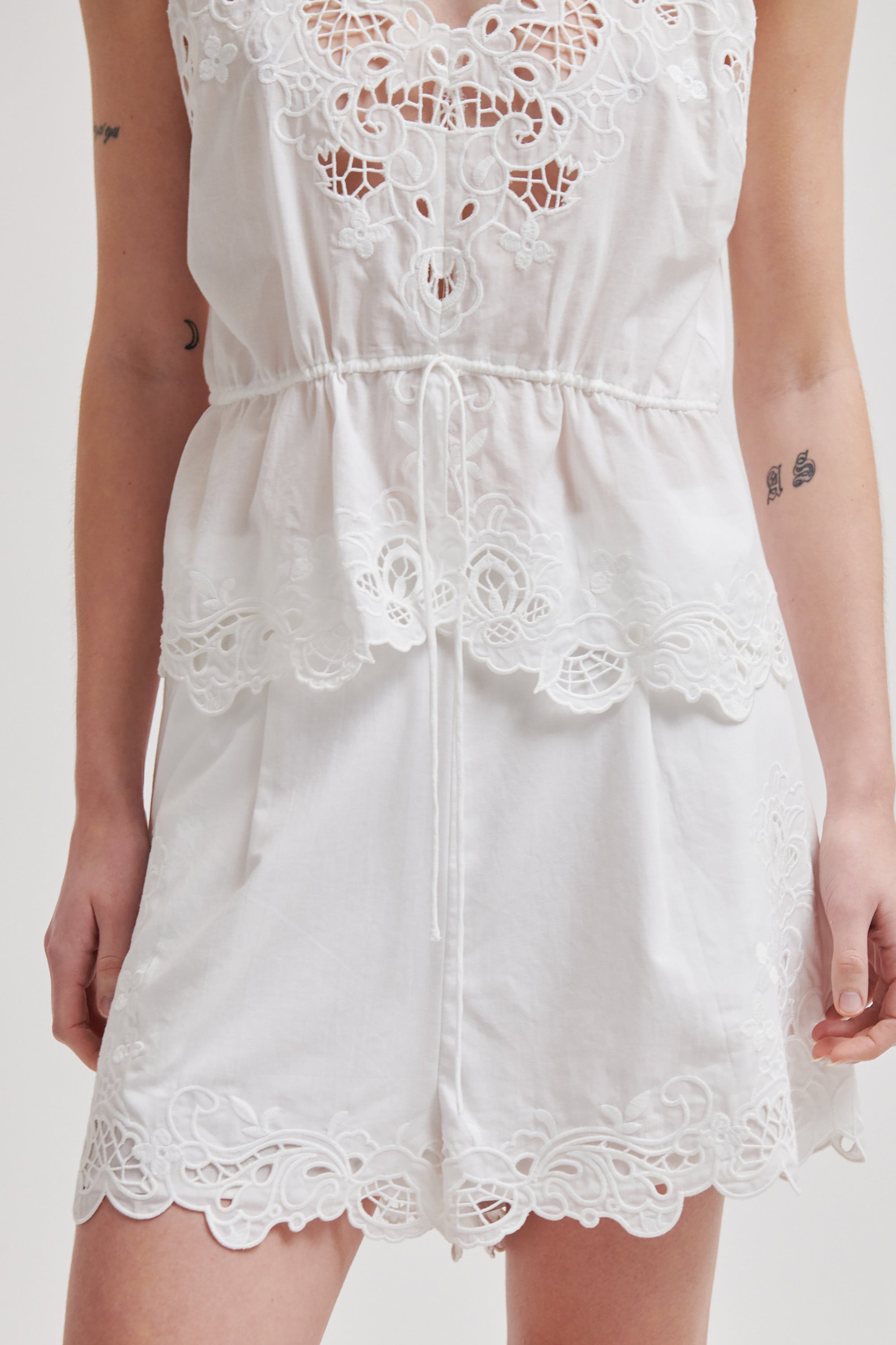 Shia Shorts - White