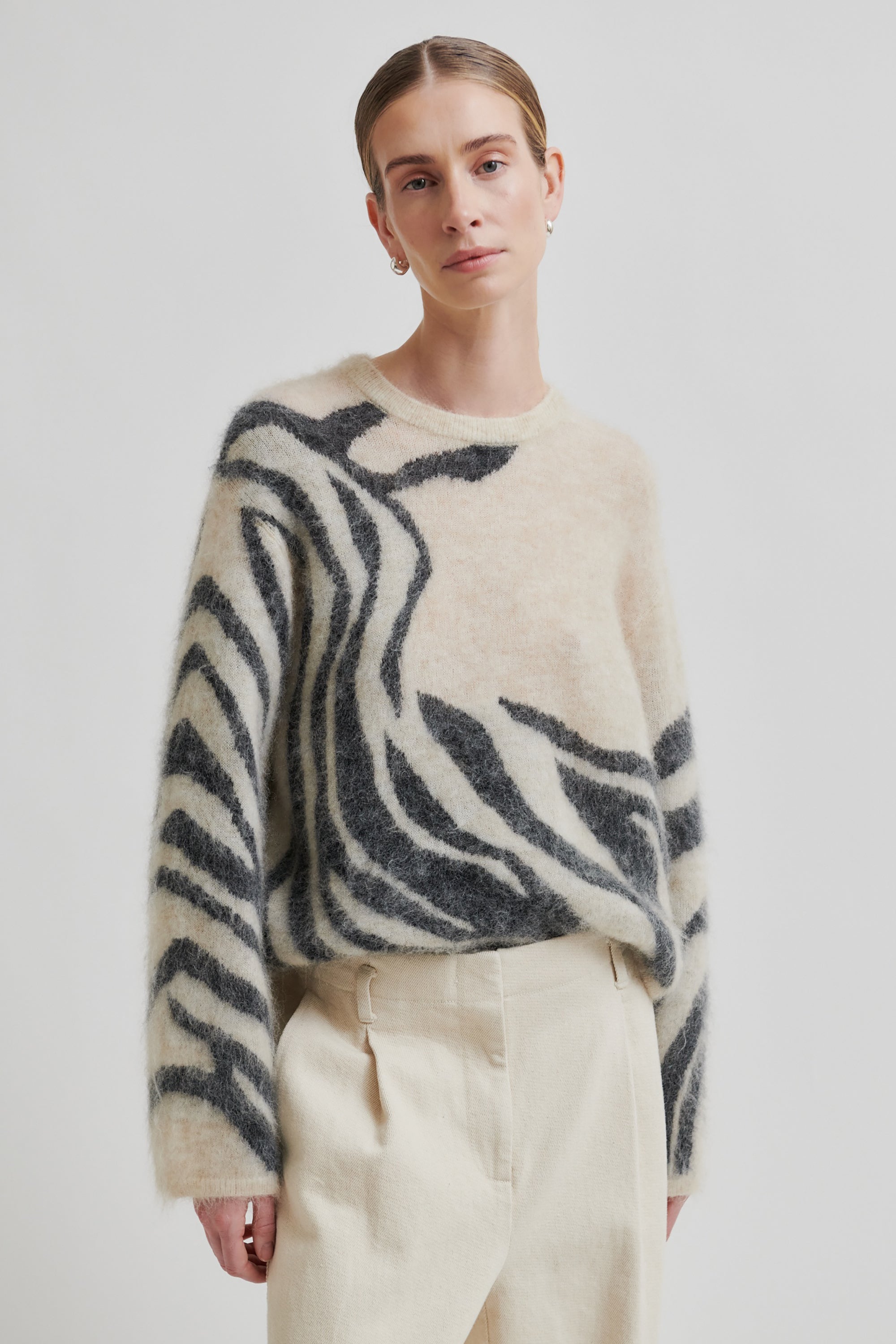 Zarah Knit O-Neck - Trench Coat