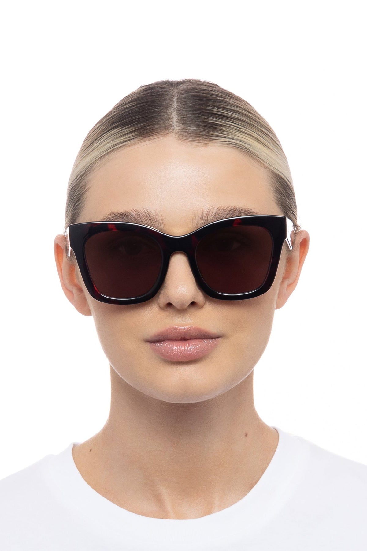Showstopper Sunglasses - Cherry Tort