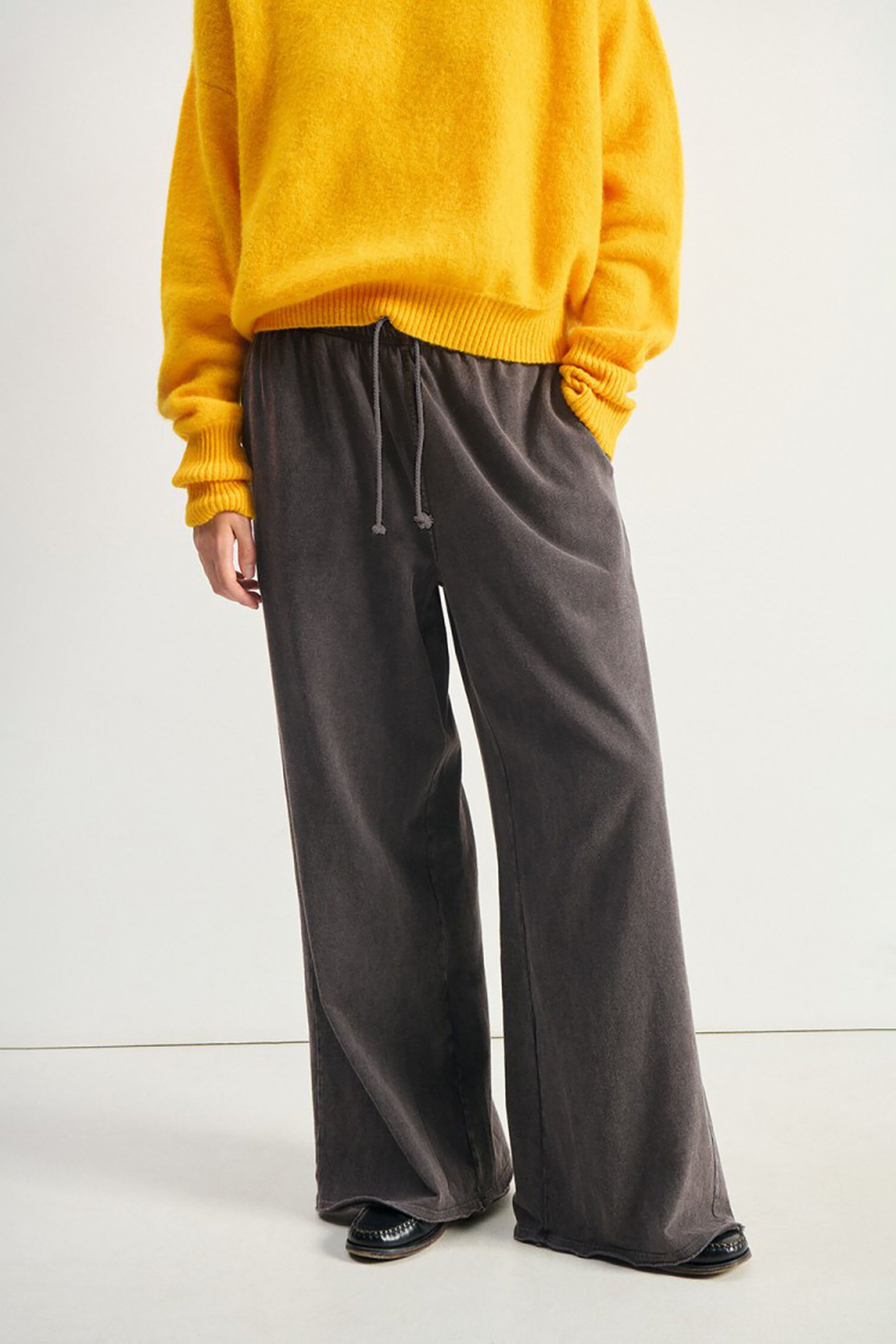 Afoma Joggers - Vintage Darkness