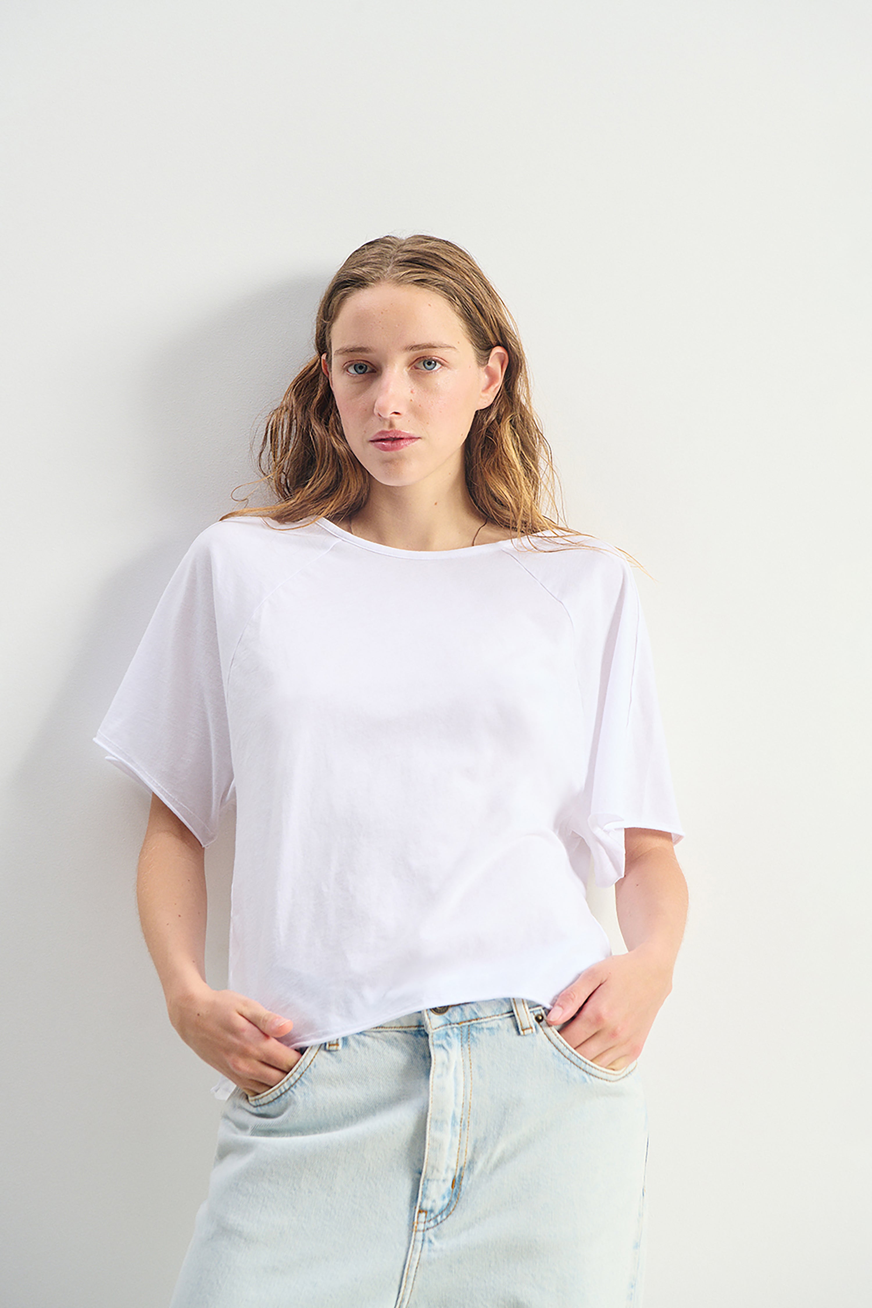 Apoly T-Shirt Boat Neck - White