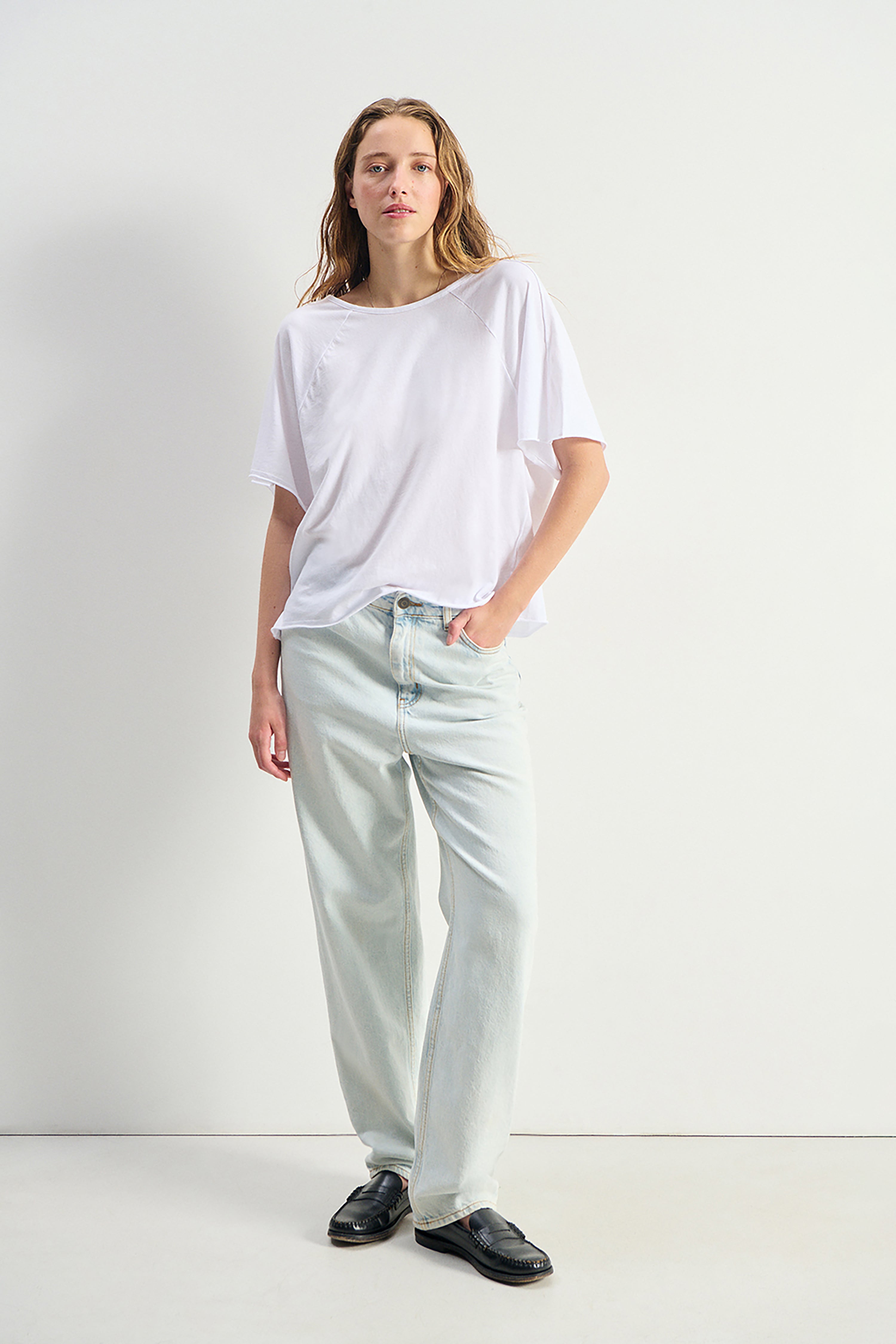 Apoly T-Shirt Boat Neck - White