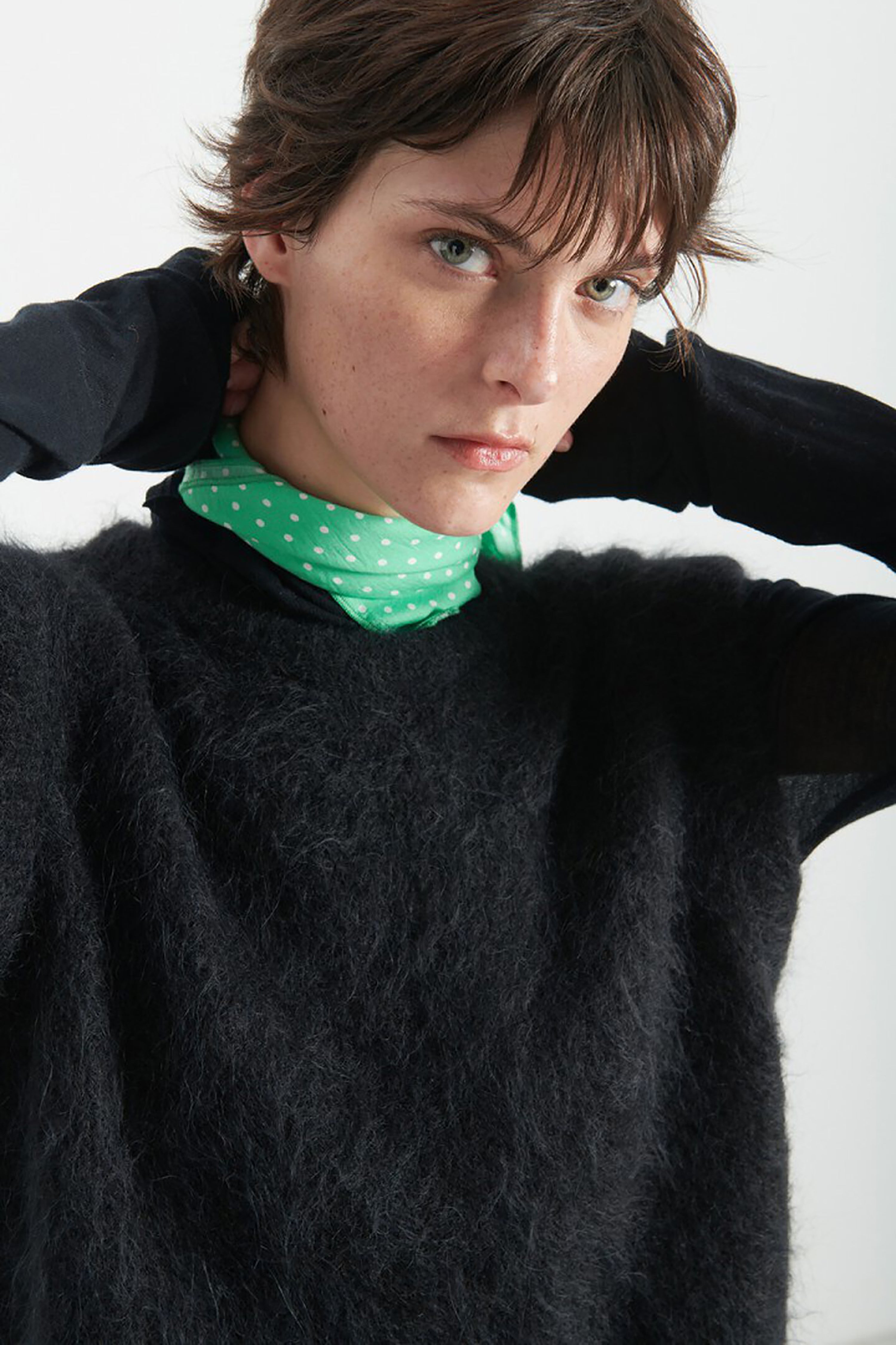 Niby Sleeveless Jumper - Black
