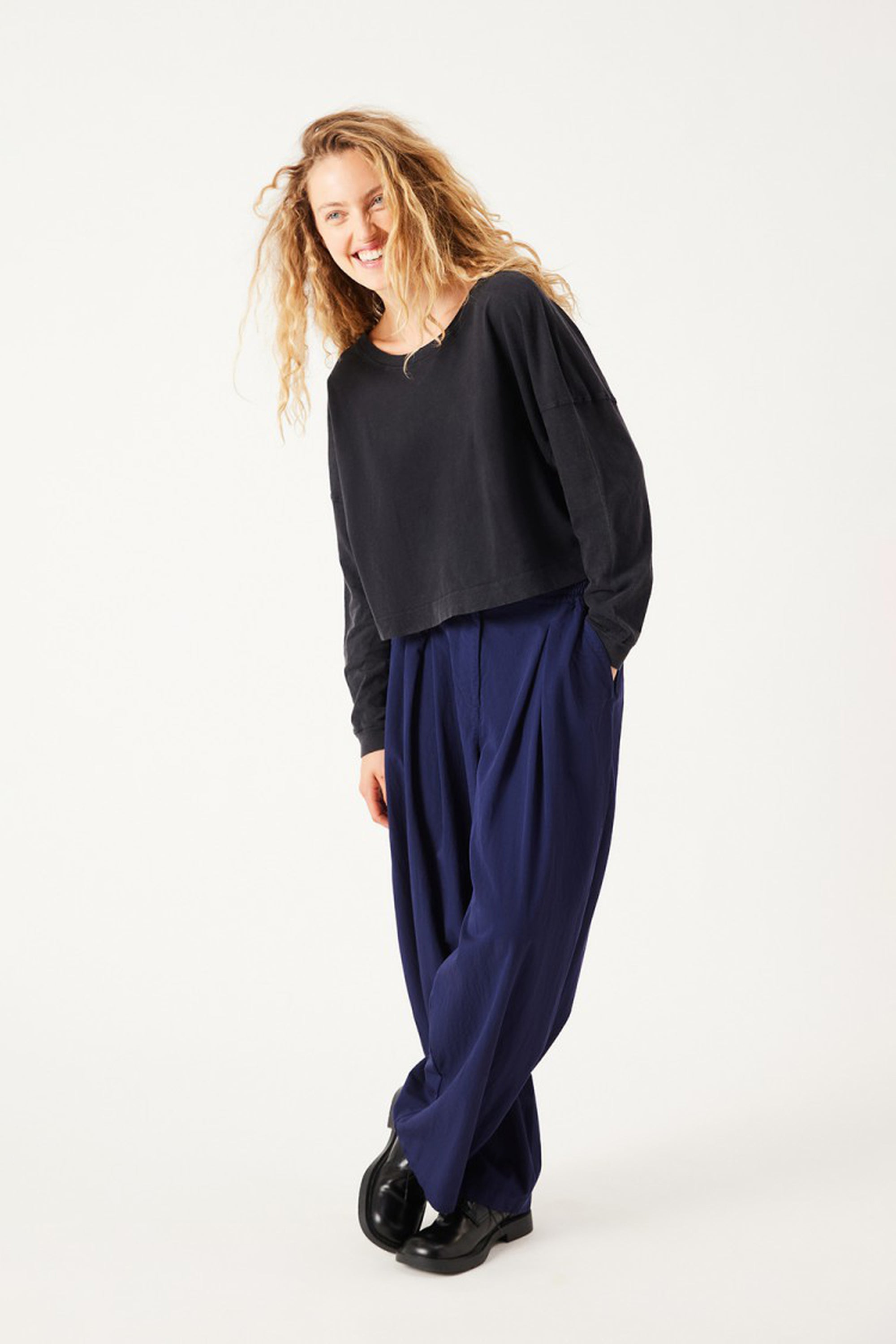Remytown T-Shirt LS - Vintage Carbon