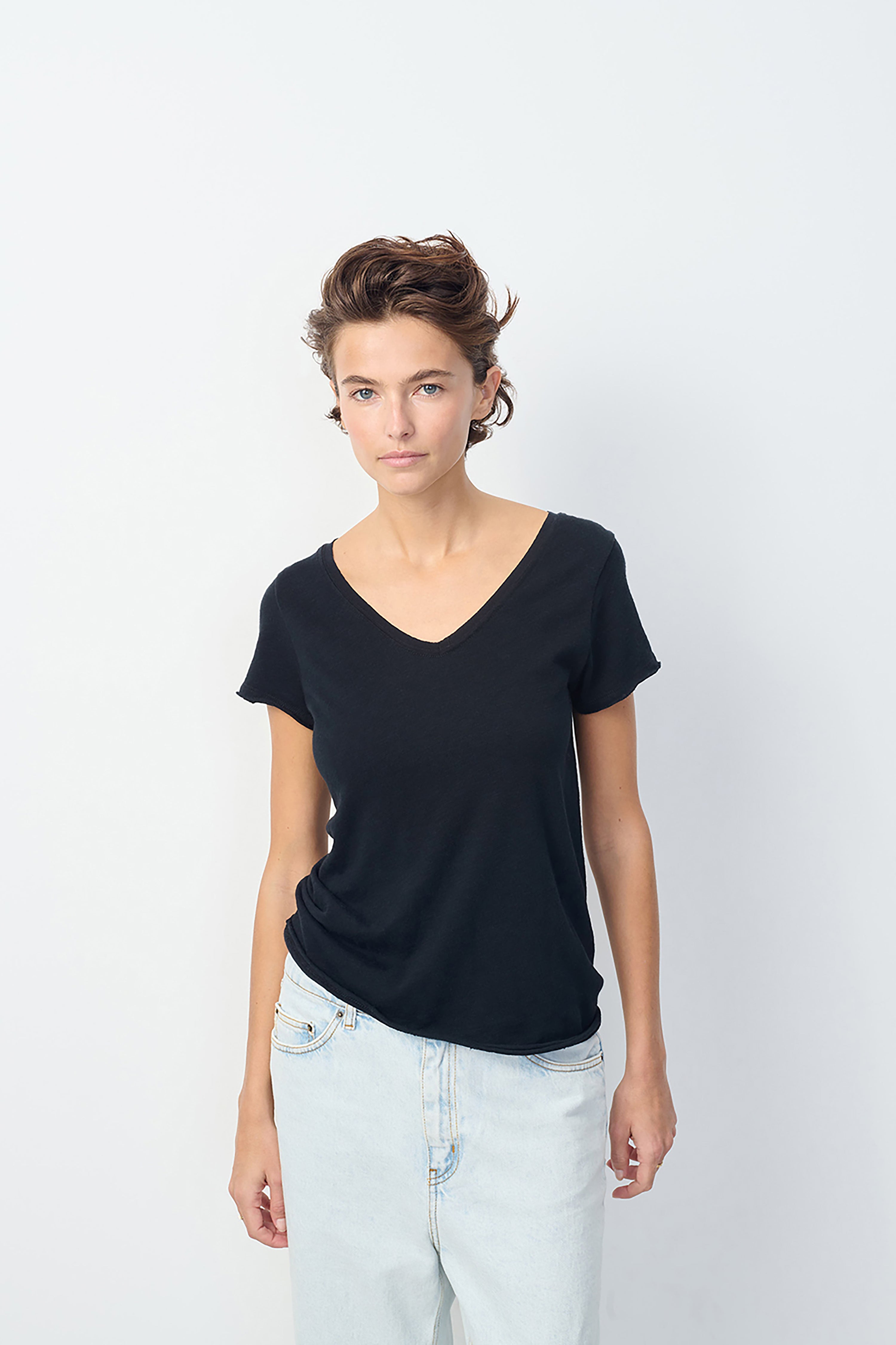 Sonoma V-Neck T-Shirt - Black