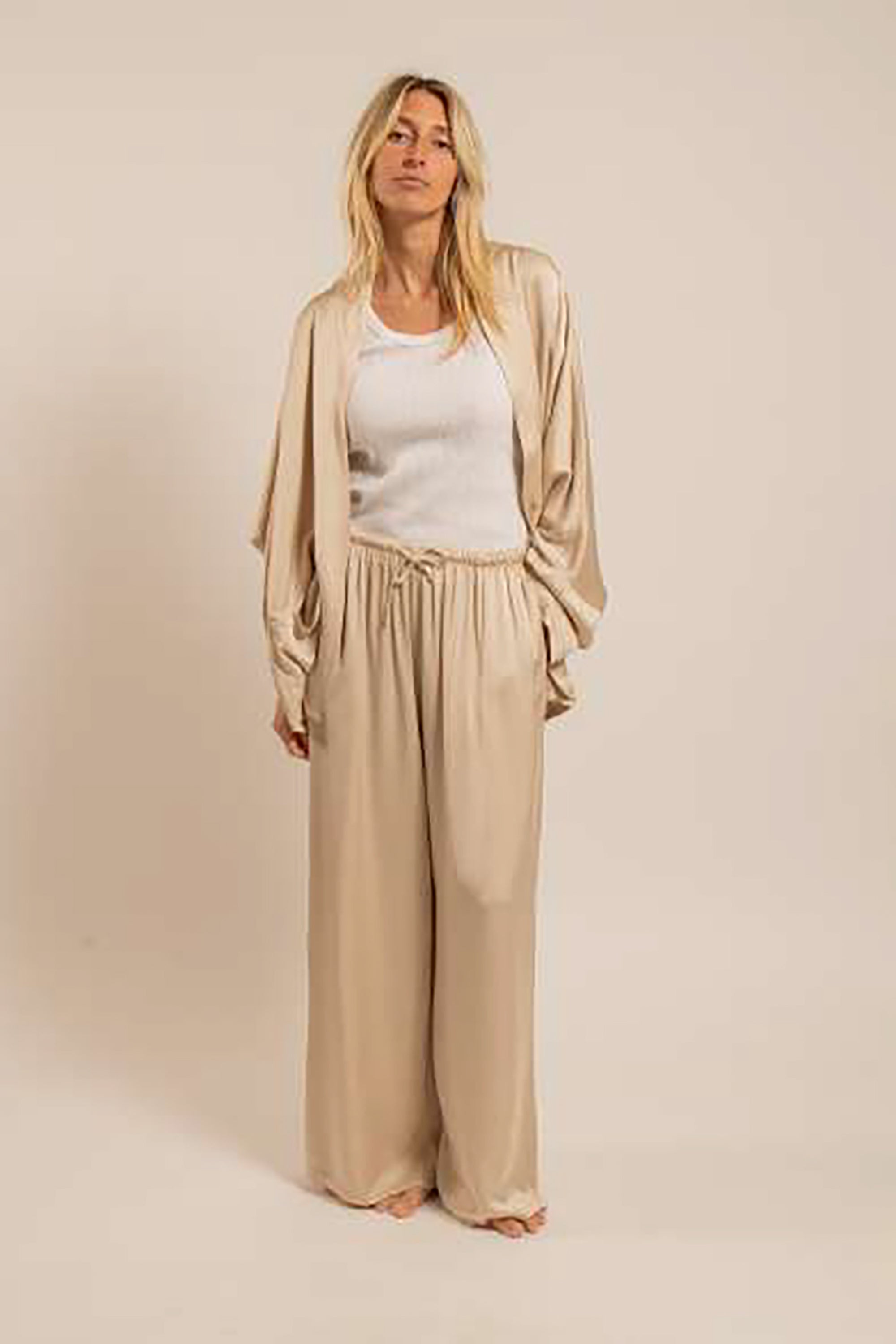 Chic Silky Kimono Jacket - Sable