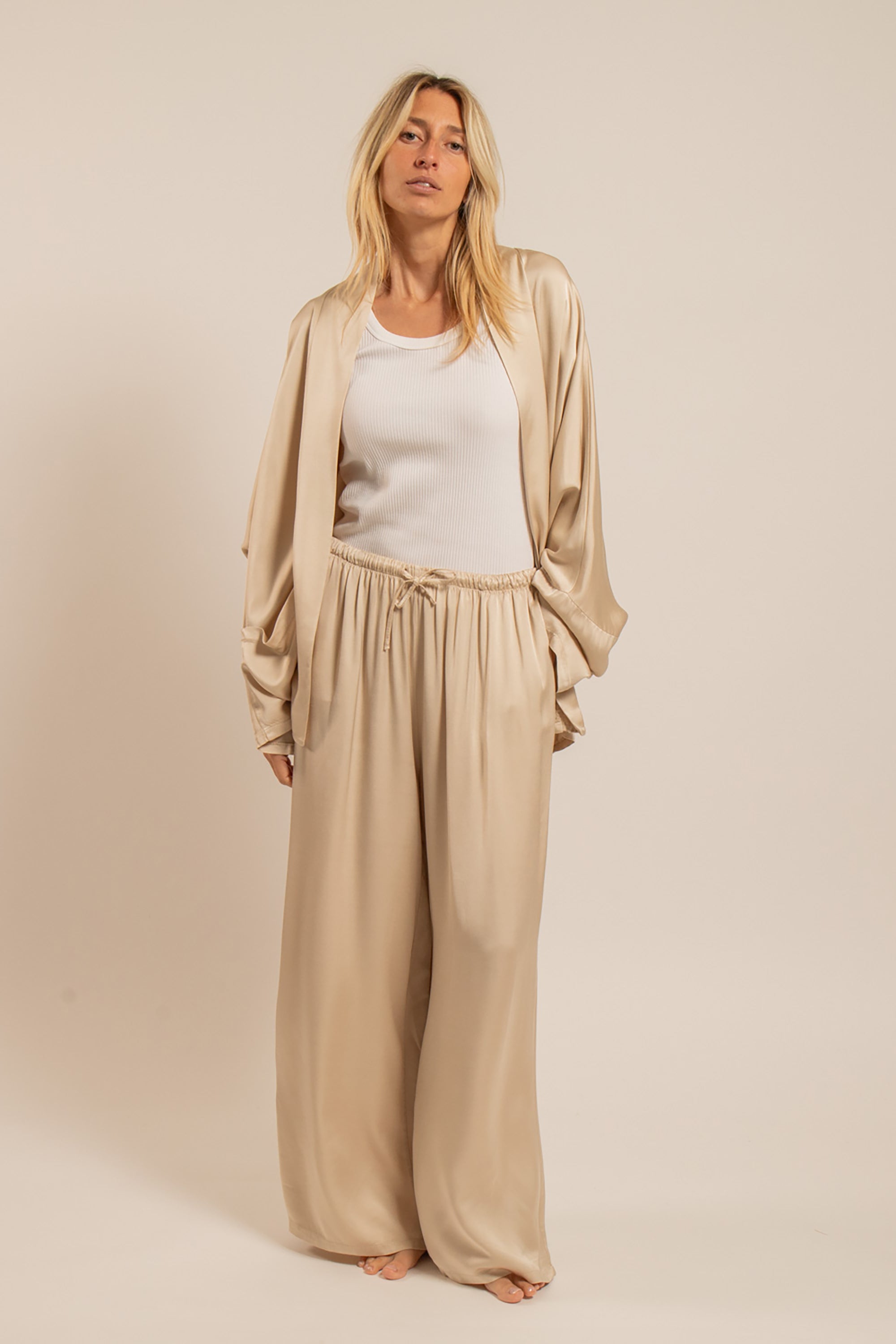 Chic Silky Kimono Jacket - Sable