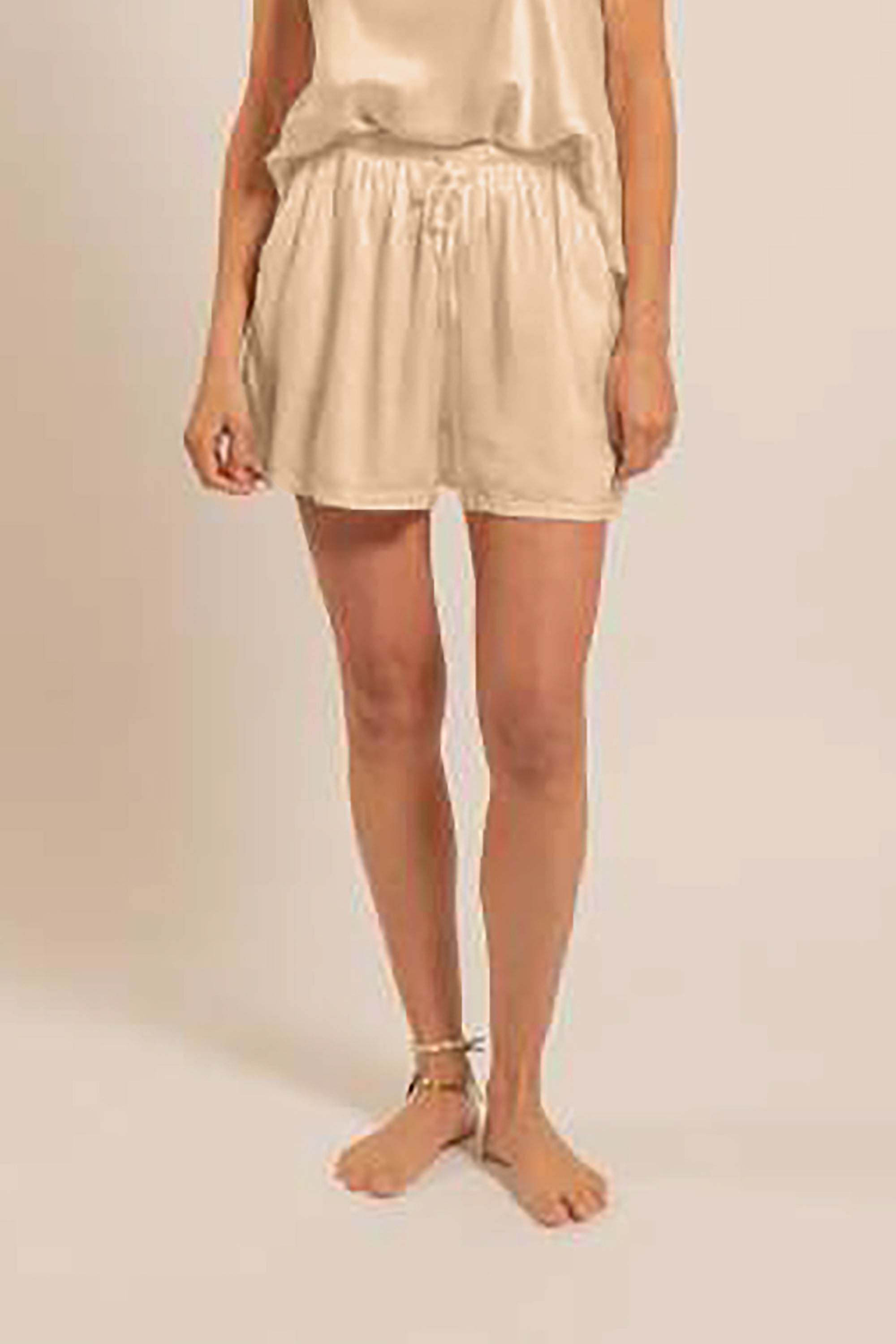 Roswell Silky Short - Beige