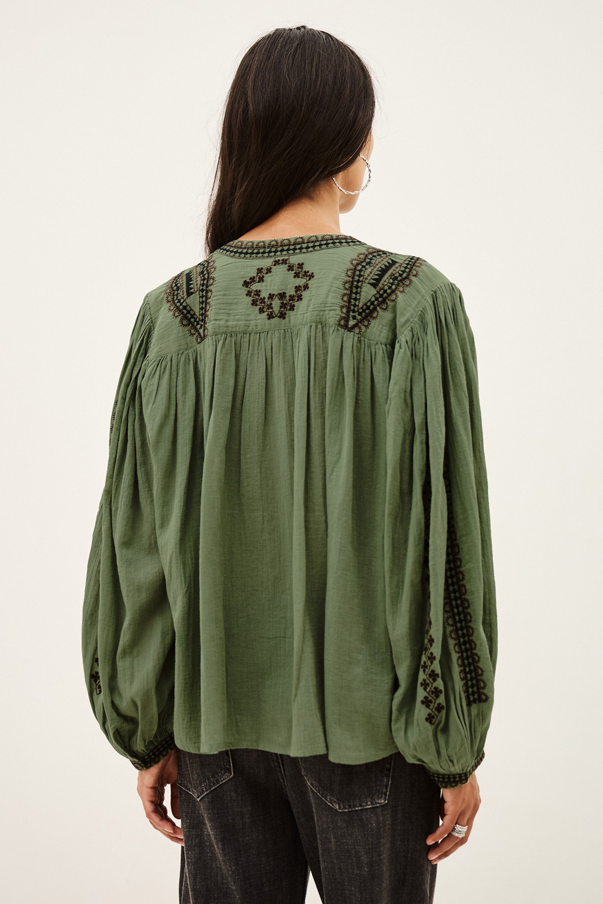 Mona Shirt - Almond