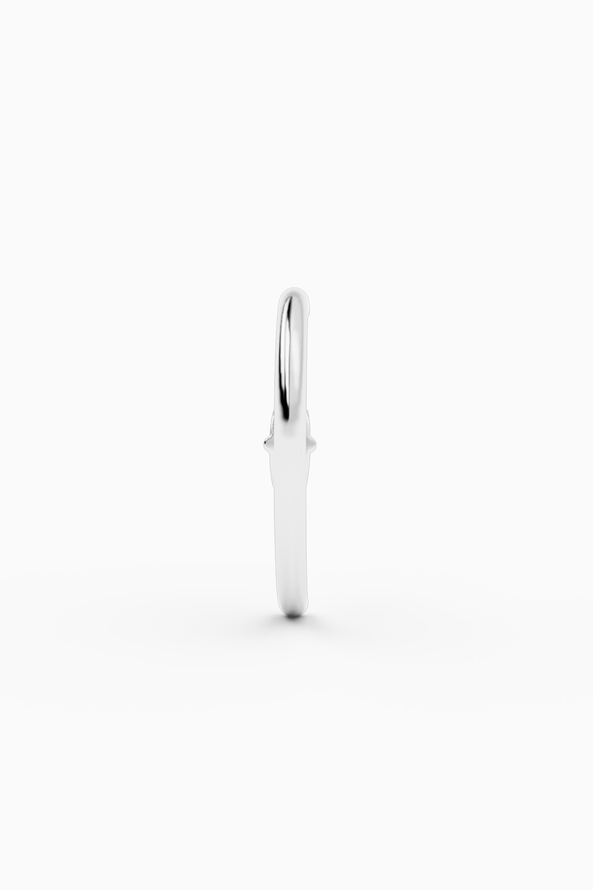 Hug Ear Stud - Silver
