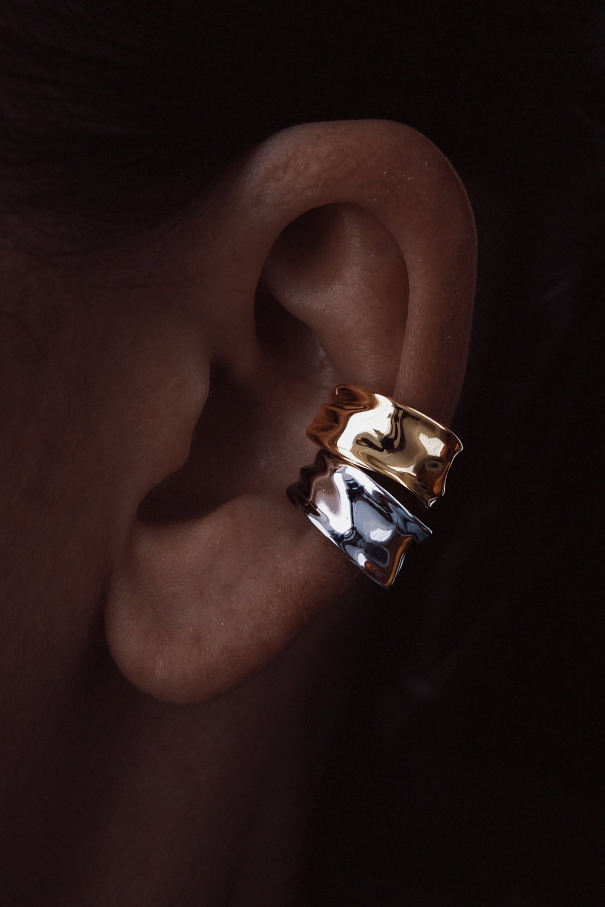 Small Molten Ara Ear Cuff - Gold