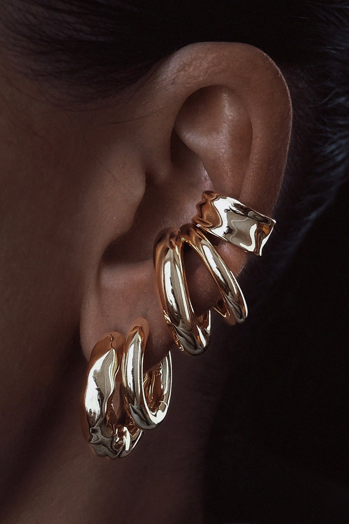 Small Molten Ara Ear Cuff - Gold