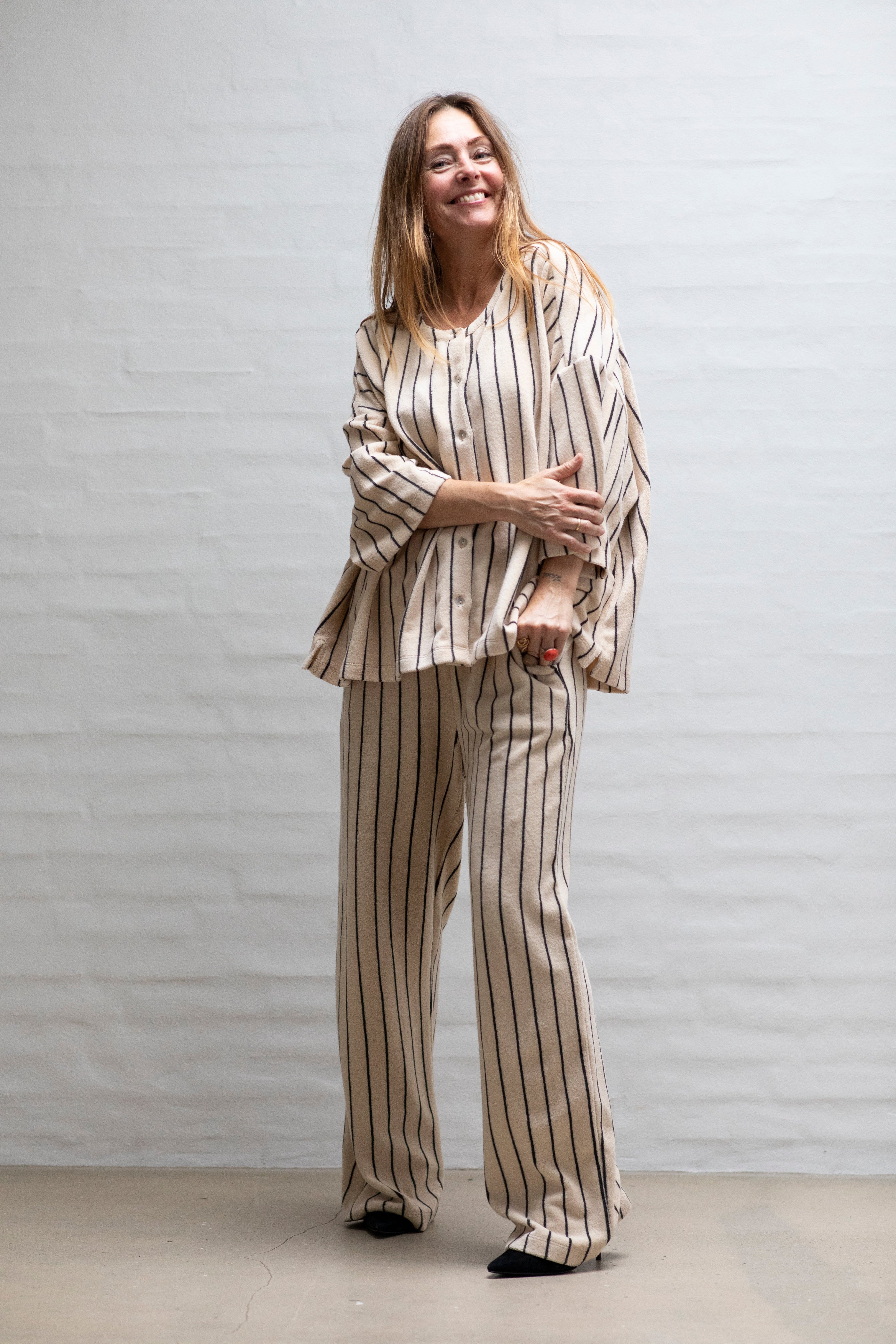  Naram Oversized Shirt - Creme & Ink - RUM Amsterdam