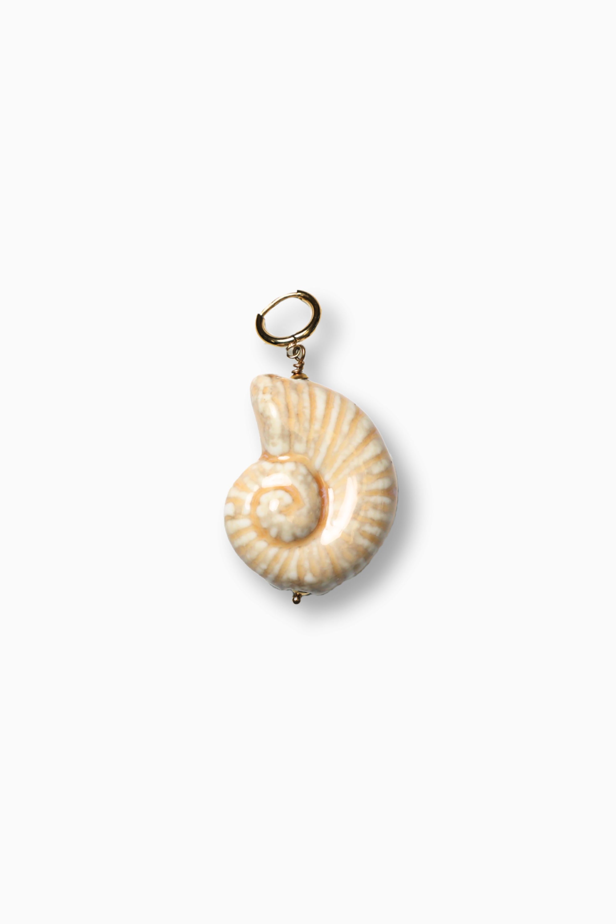 Beige Shell Big Pendant - Beige