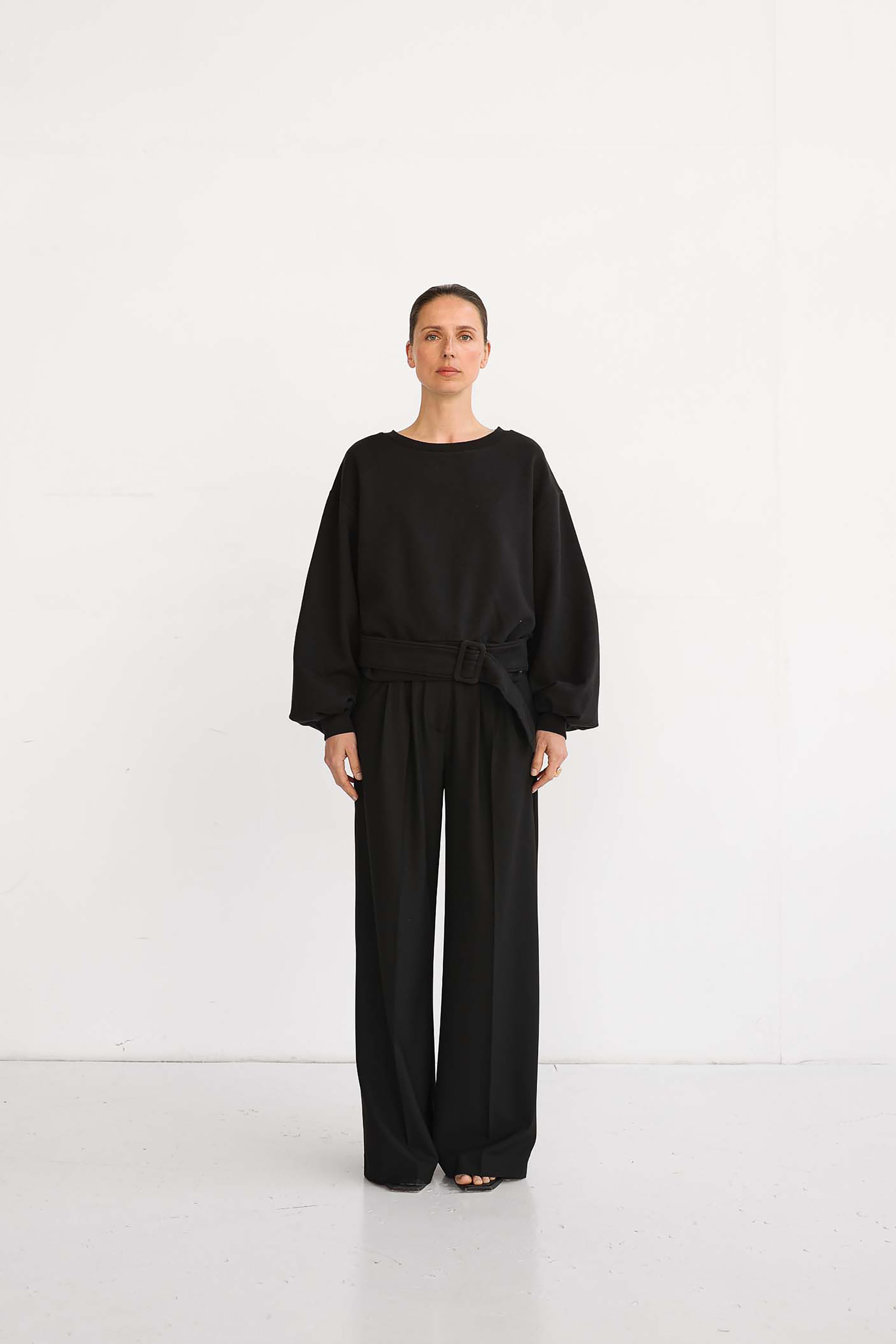 Celis Belt Sweatshirt - Black