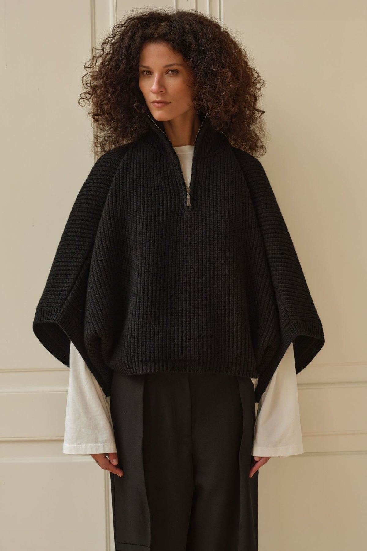 Saga Jumper - Black